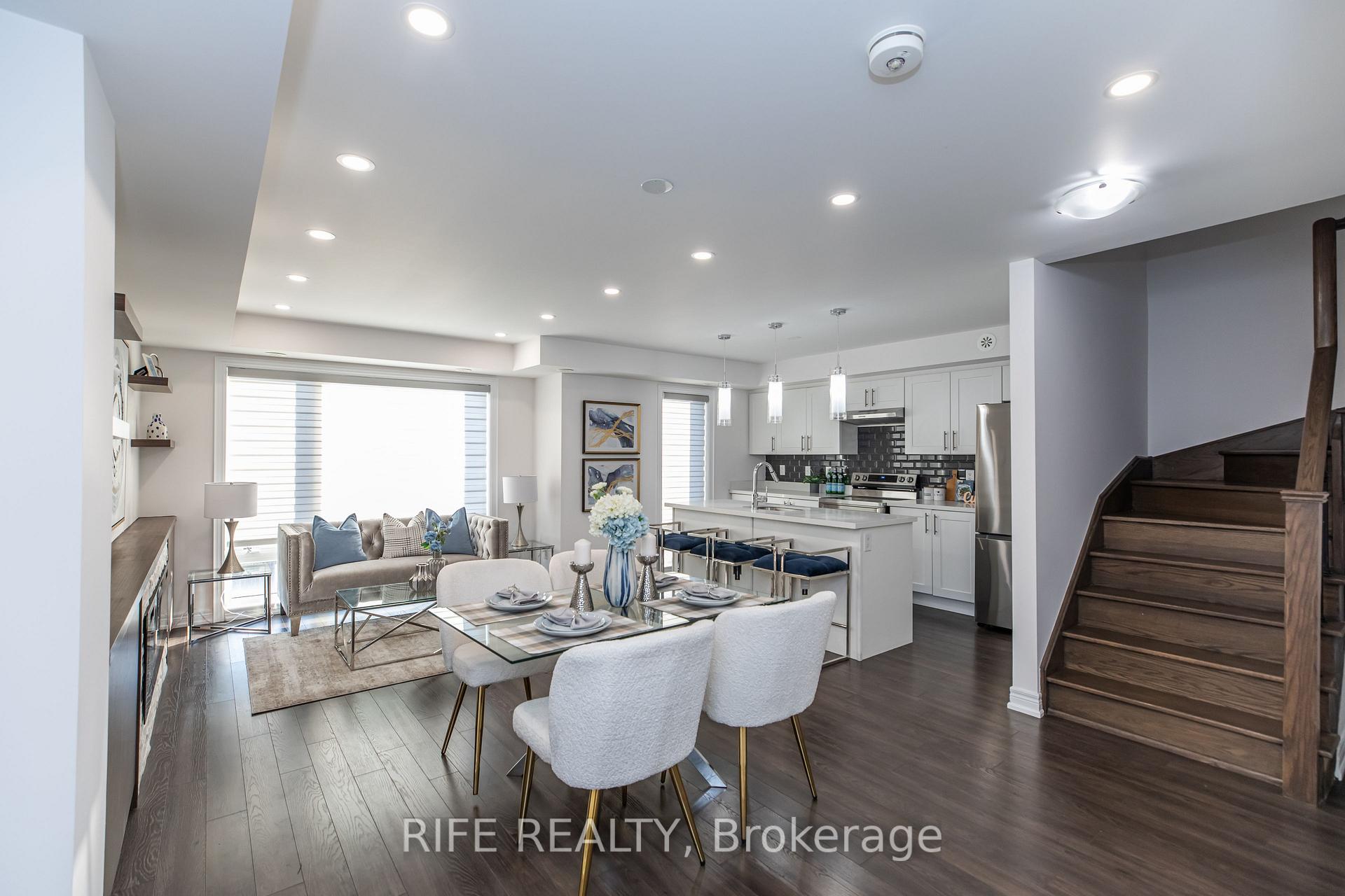 Photo 5 of Unit 604, 50 Dunsheath Way, Markham, Cornell — HOMEH