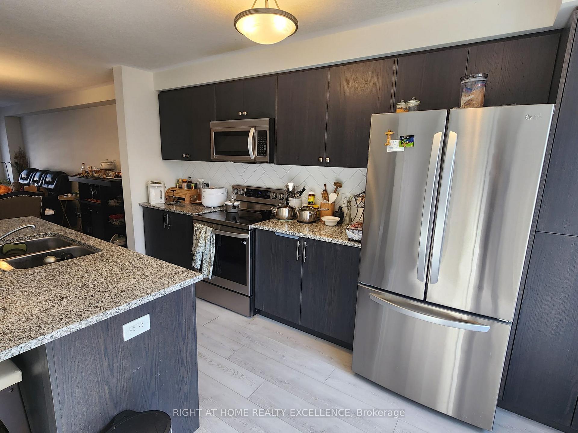Photo 6 of Unit 13, 311 Woolwich Street, Waterloo, University Downs — HOMEH