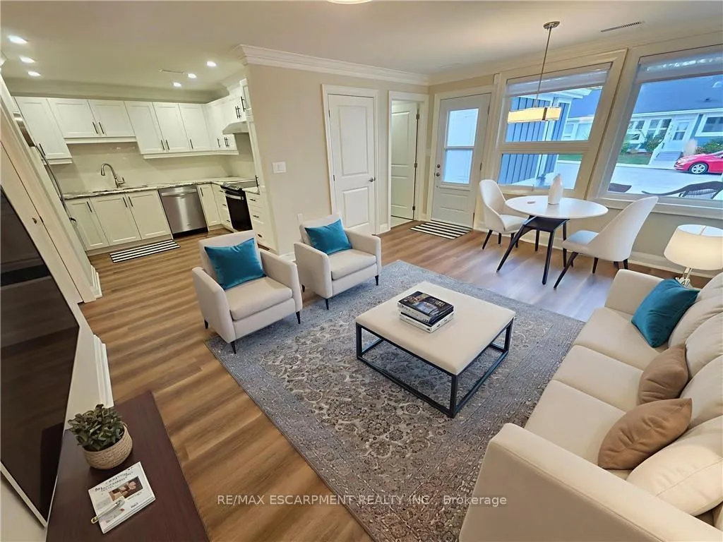 Photo 6 of 59 Szollosy Circle, Hamilton, Kennedy — HOMEH