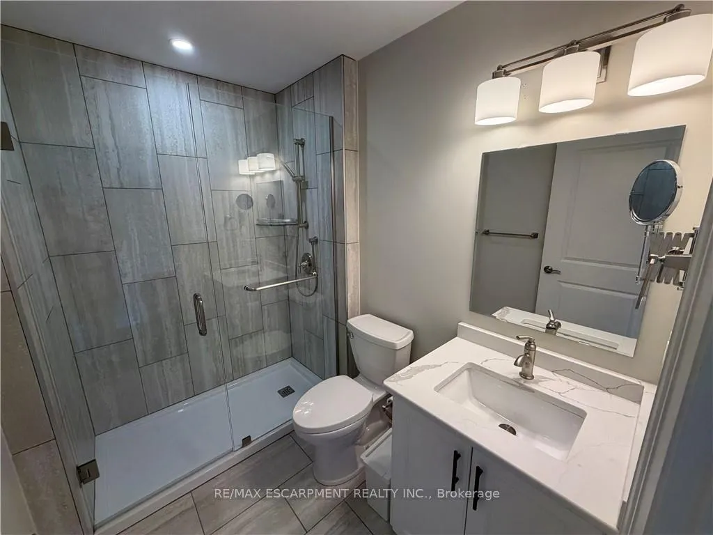 Photo 8 of 59 Szollosy Circle, Hamilton, Kennedy — HOMEH
