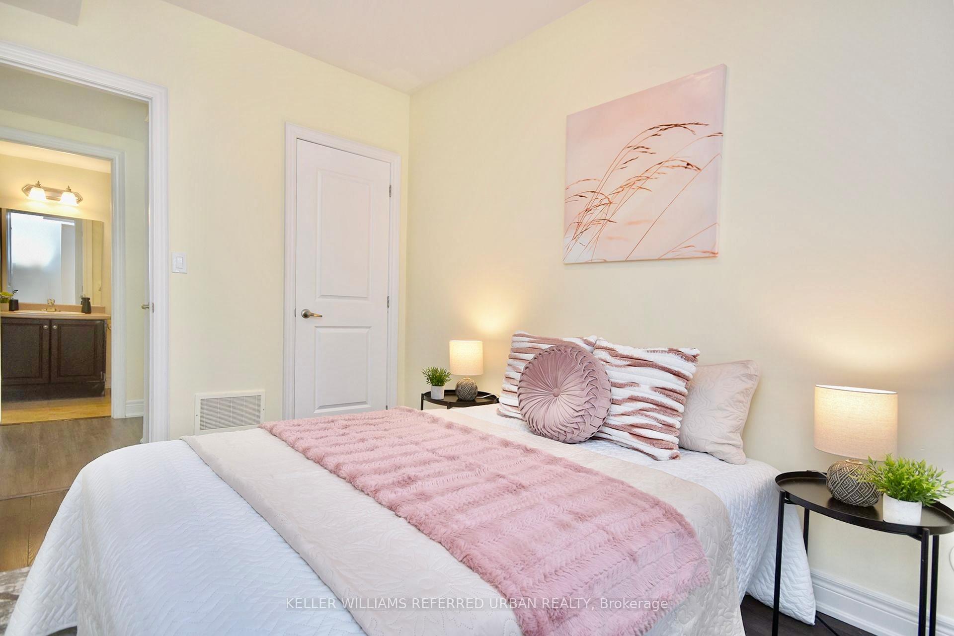Photo 18 of Unit 1, 9621 Jane Street, Vaughan, Maple — HOMEH