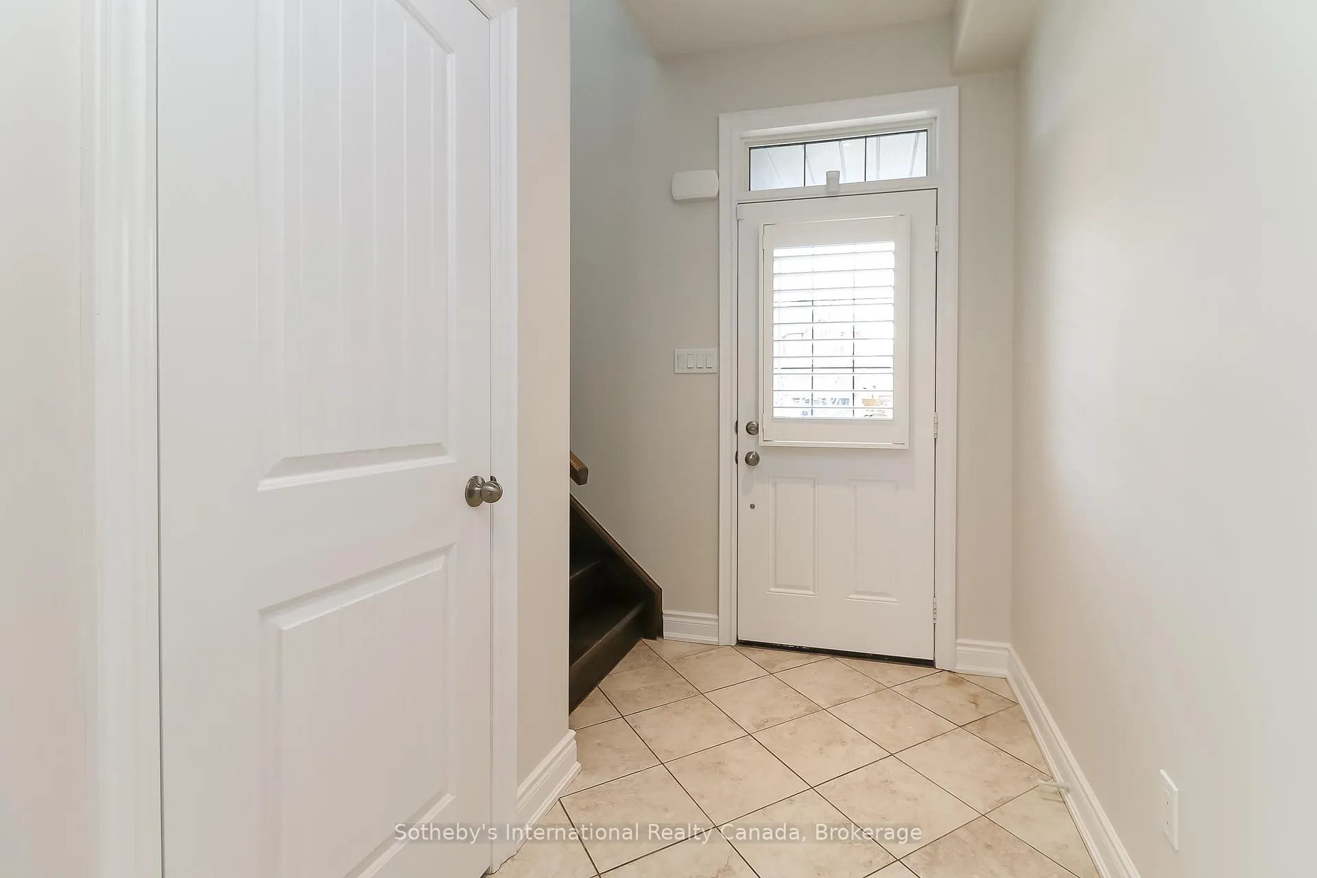 Photo 3 of 75 Garbutt Crescent, Collingwood — HOMEH