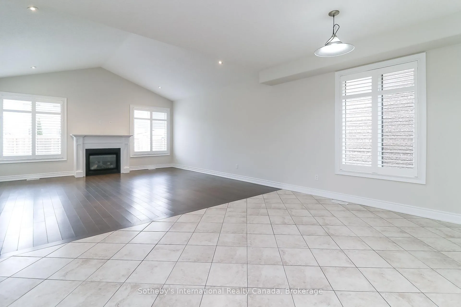 Photo 13 of 75 Garbutt Crescent, Collingwood — HOMEH