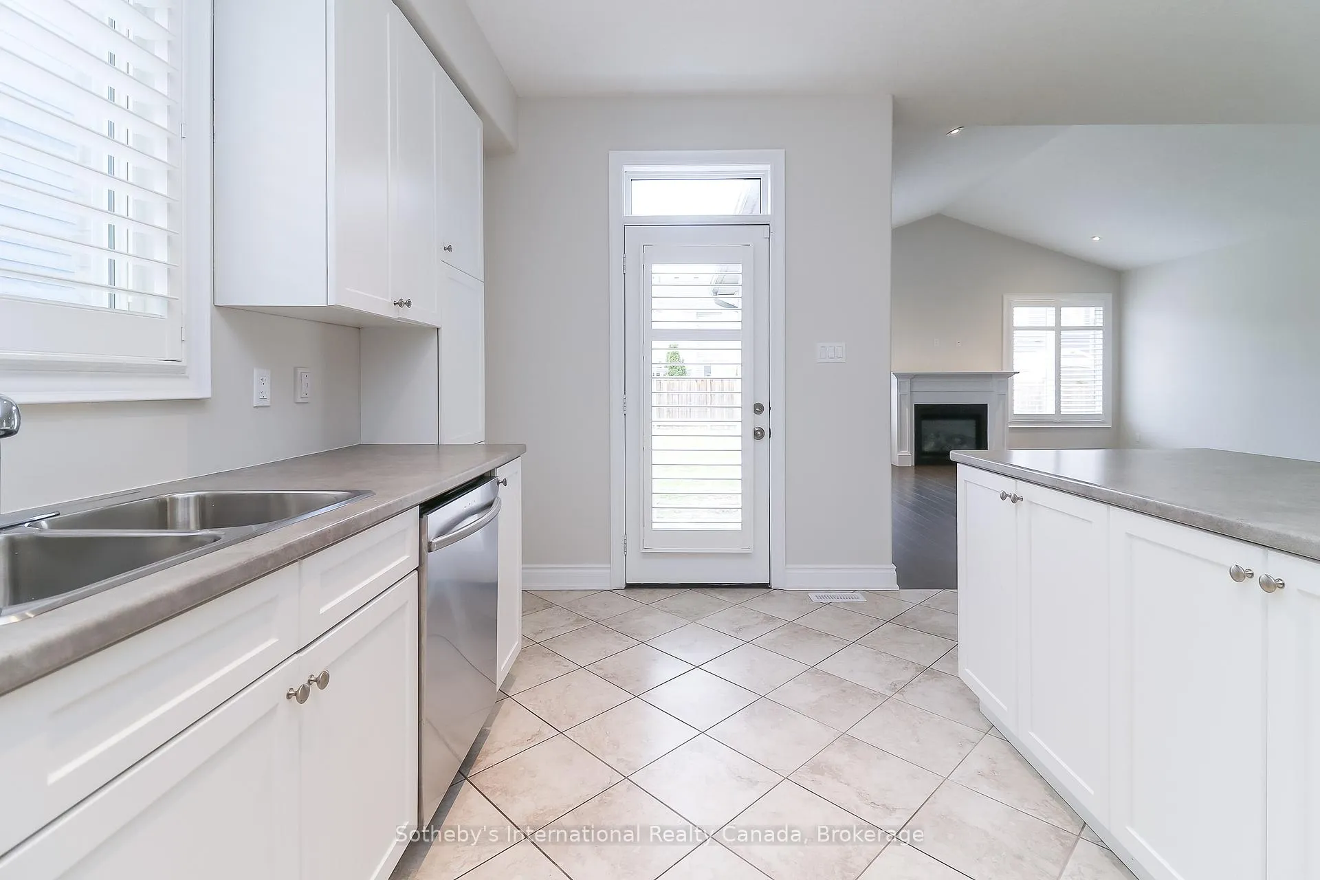 Photo 21 of 75 Garbutt Crescent, Collingwood — HOMEH