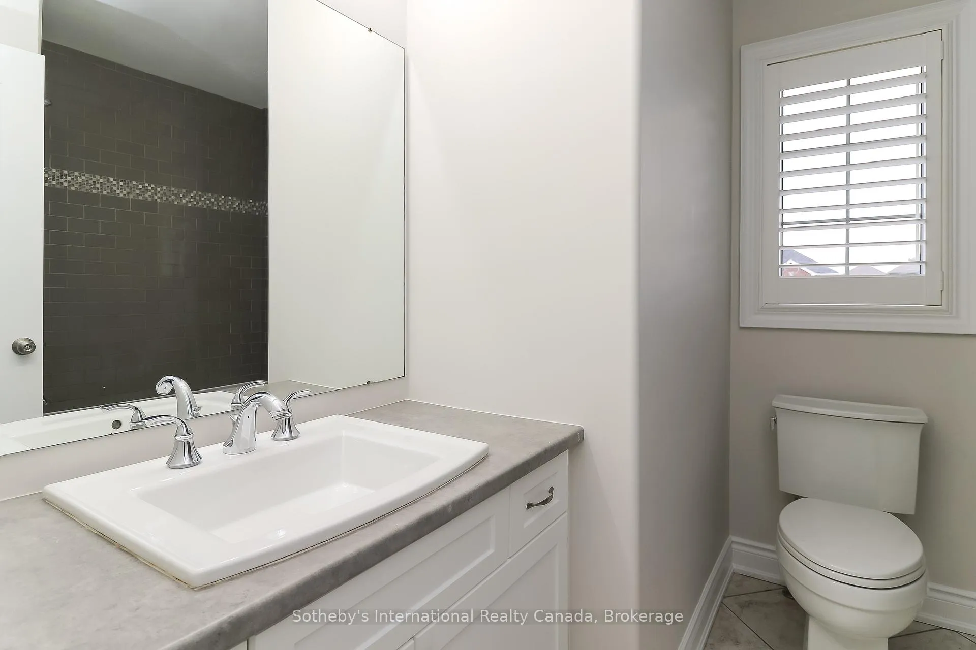 Photo 43 of 75 Garbutt Crescent, Collingwood — HOMEH