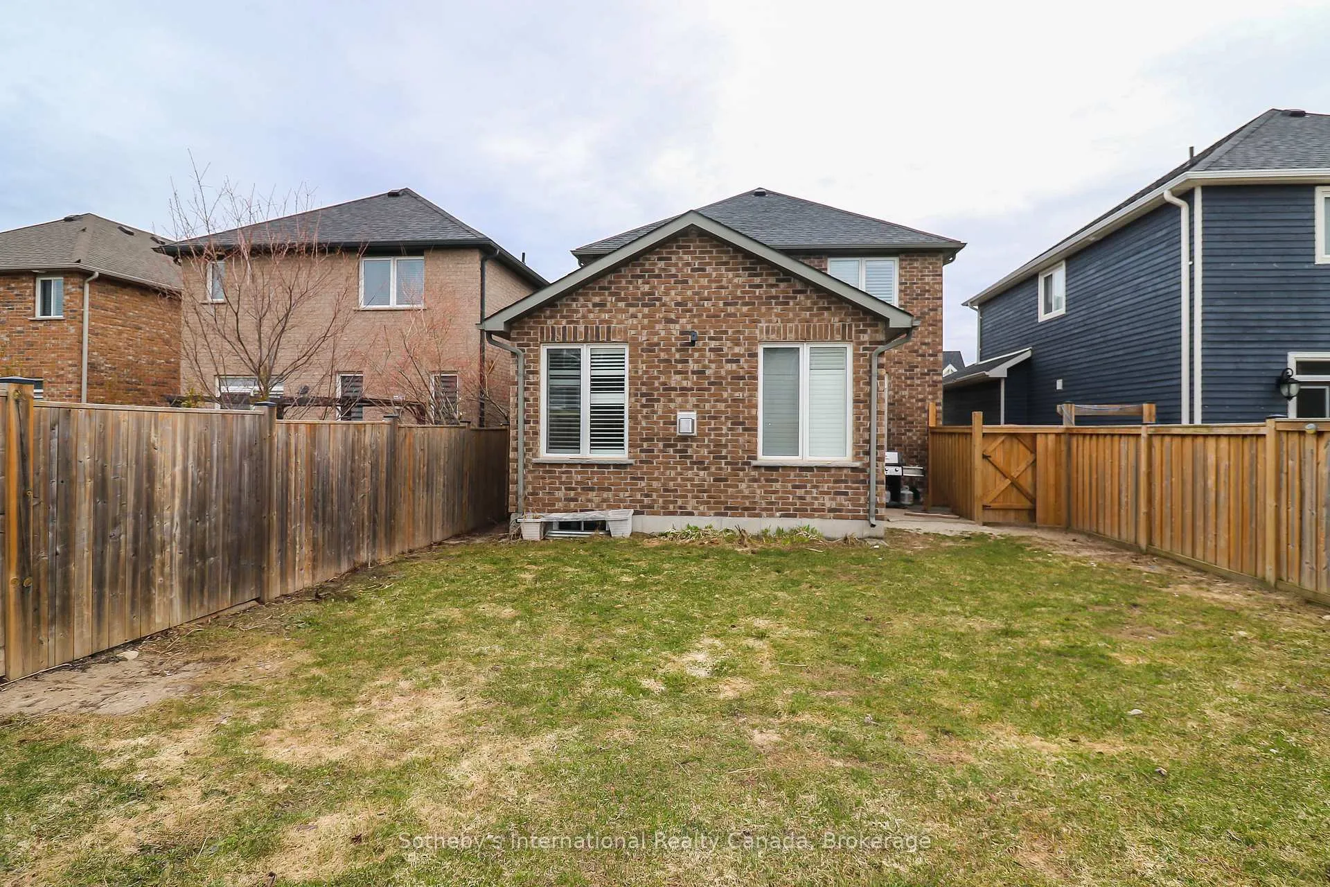 Photo 44 of 75 Garbutt Crescent, Collingwood — HOMEH