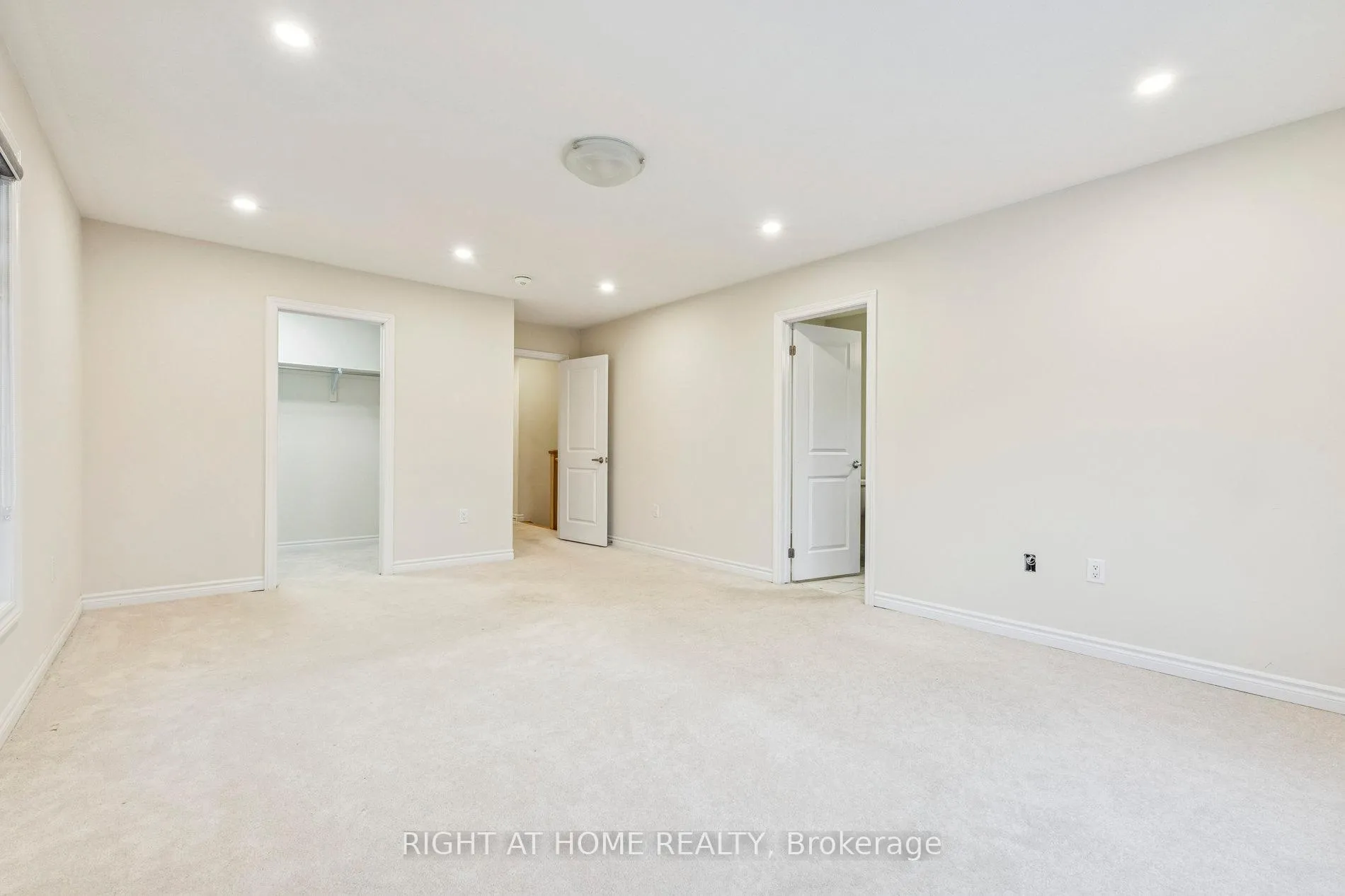 Photo 22 of 46 Senay Circle, Clarington, Courtice — HOMEH