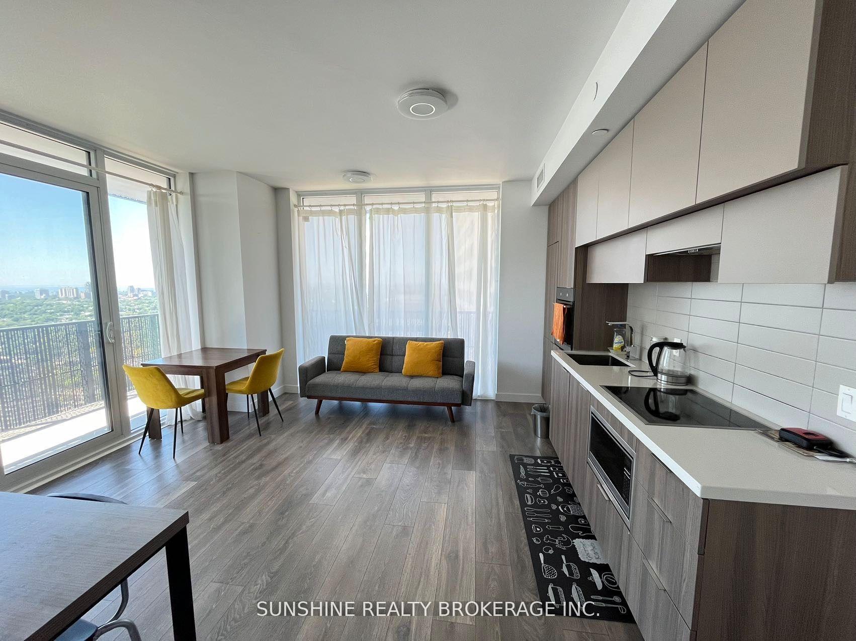 Photo 5 of Unit 2802, 8 Eglinton Avenue E, Toronto, Mount Pleasant East — HOMEH