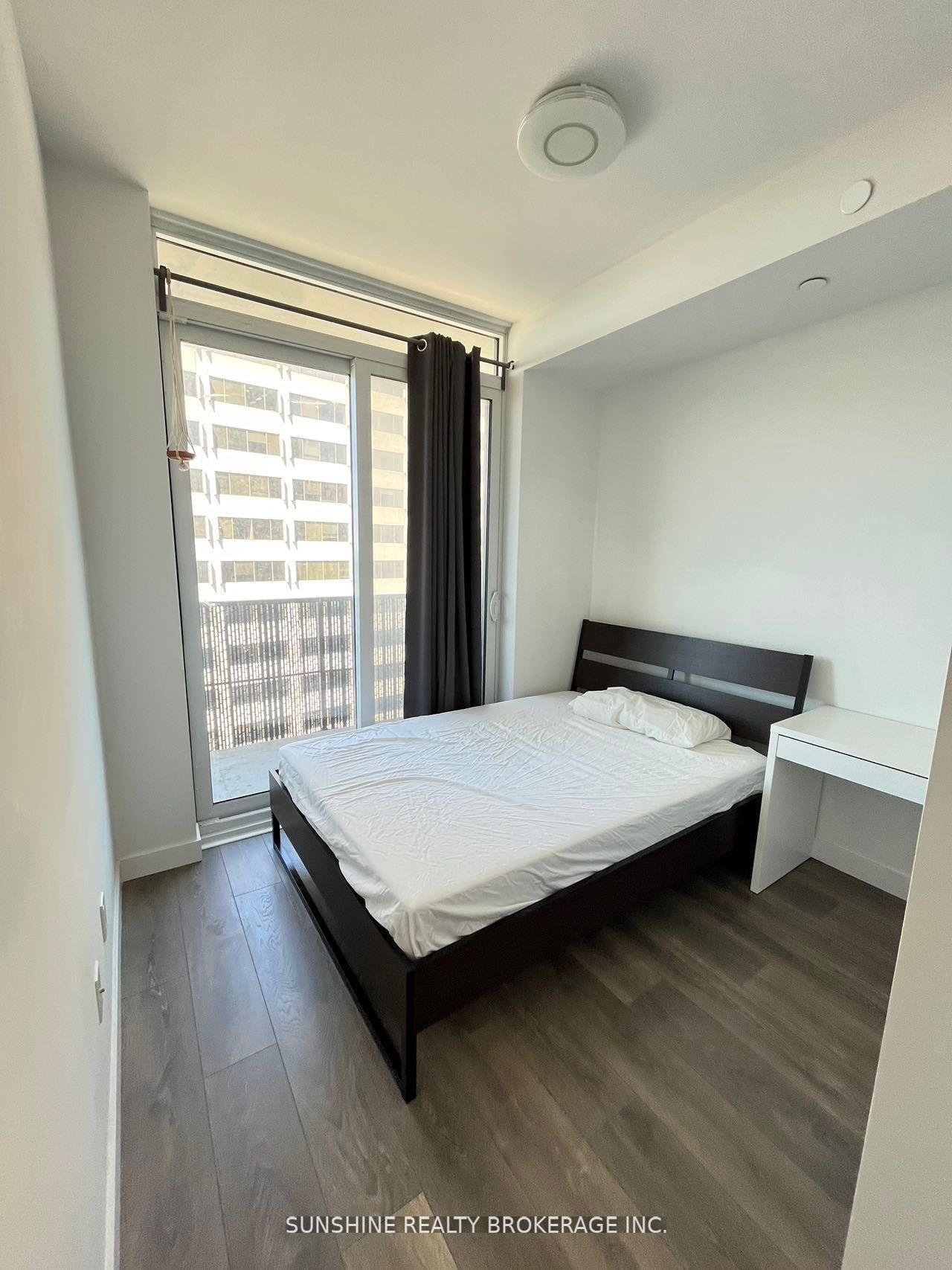 Photo 11 of Unit 2802, 8 Eglinton Avenue E, Toronto, Mount Pleasant East — HOMEH