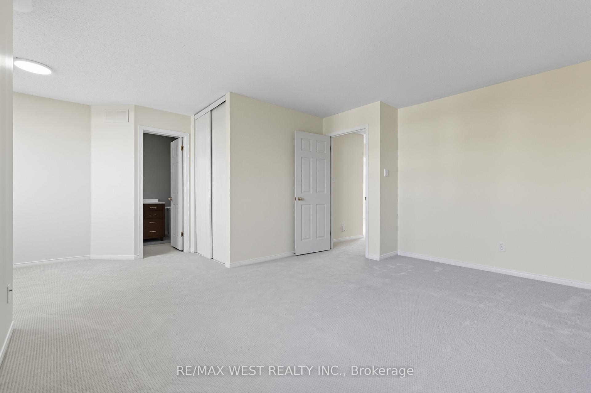 Photo 7 of 119 Deerfox Drive, Ottawa, Barrhaven - Longfields — HOMEH