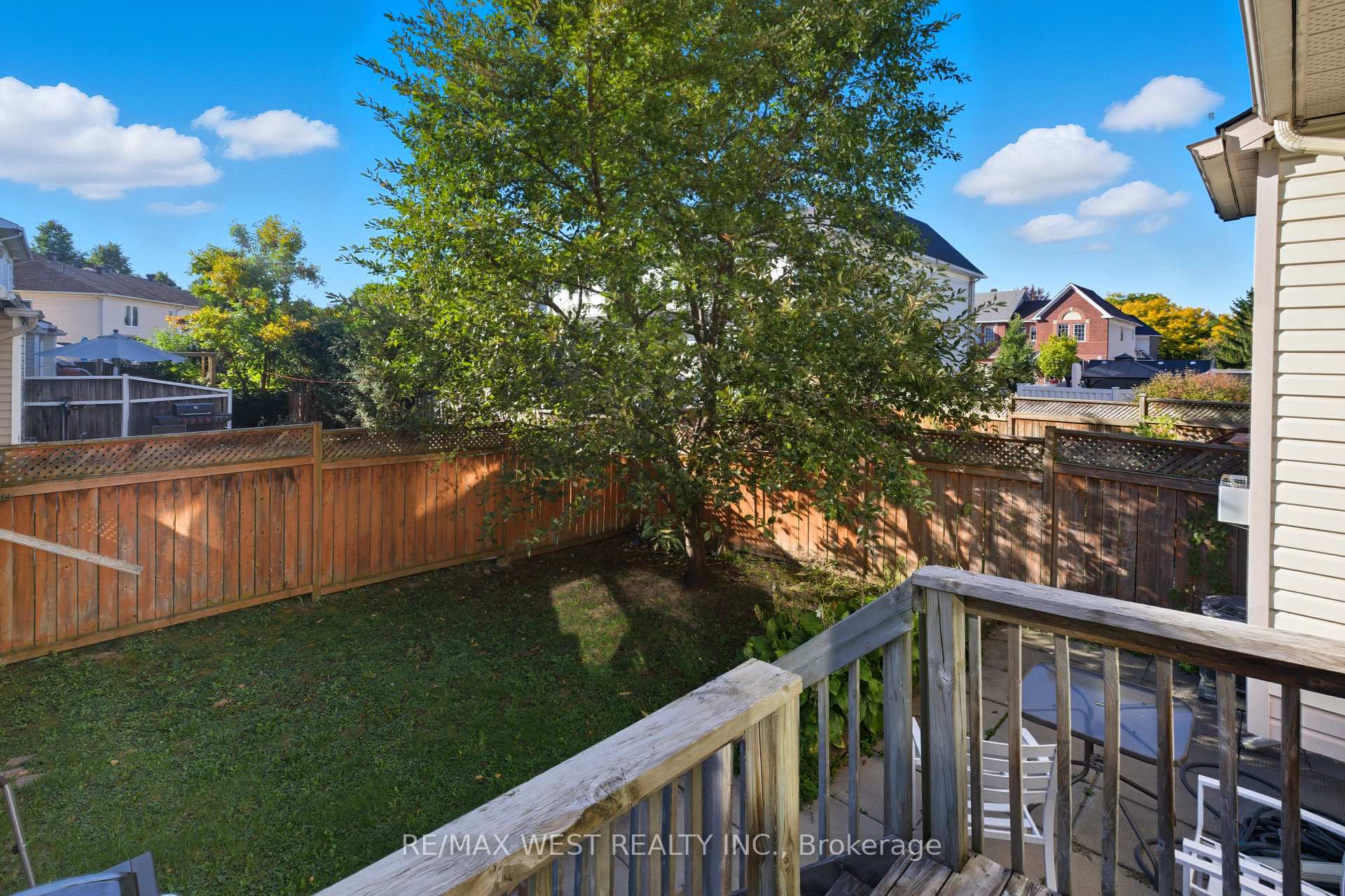 Photo 15 of 119 Deerfox Drive, Ottawa, Barrhaven - Longfields — HOMEH