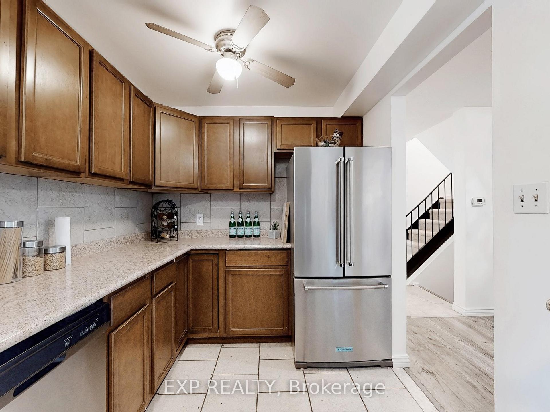 Photo 6 of Unit 23, 101 Dovedale Drive, Whitby, Downtown Whitby — HOMEH