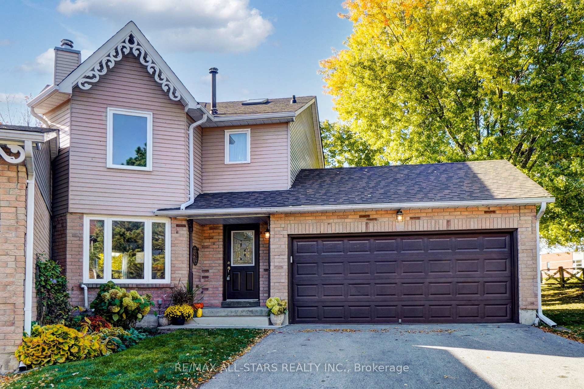 Photo 1 of Unit 1, 1 Adams Court, Uxbridge — HOMEH