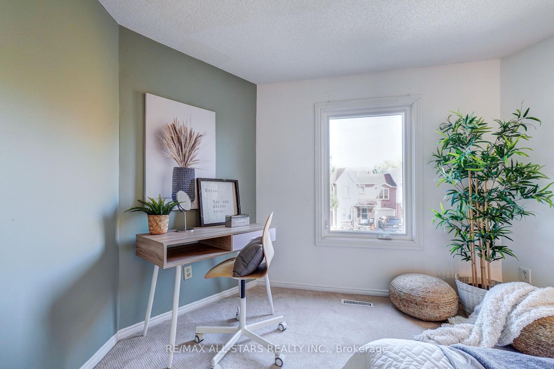Photo 22 of Unit 1, 1 Adams Court, Uxbridge — HOMEH