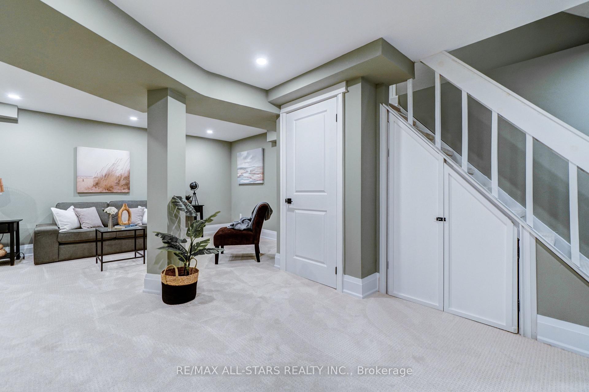 Photo 26 of Unit 1, 1 Adams Court, Uxbridge — HOMEH