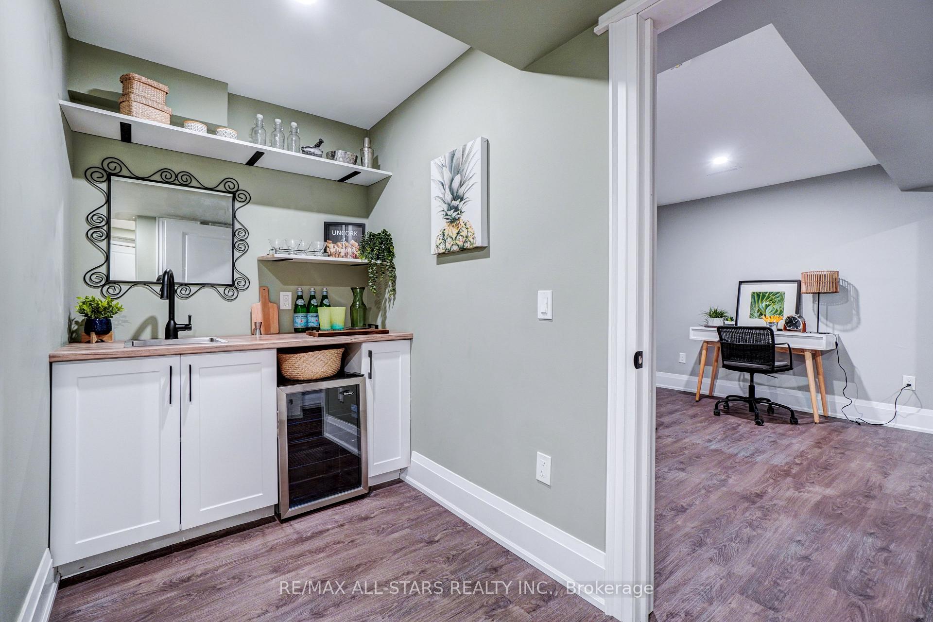 Photo 29 of Unit 1, 1 Adams Court, Uxbridge — HOMEH