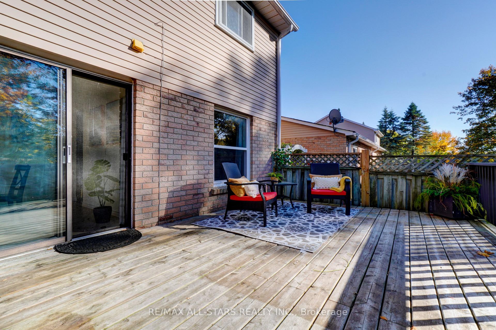 Photo 33 of Unit 1, 1 Adams Court, Uxbridge — HOMEH