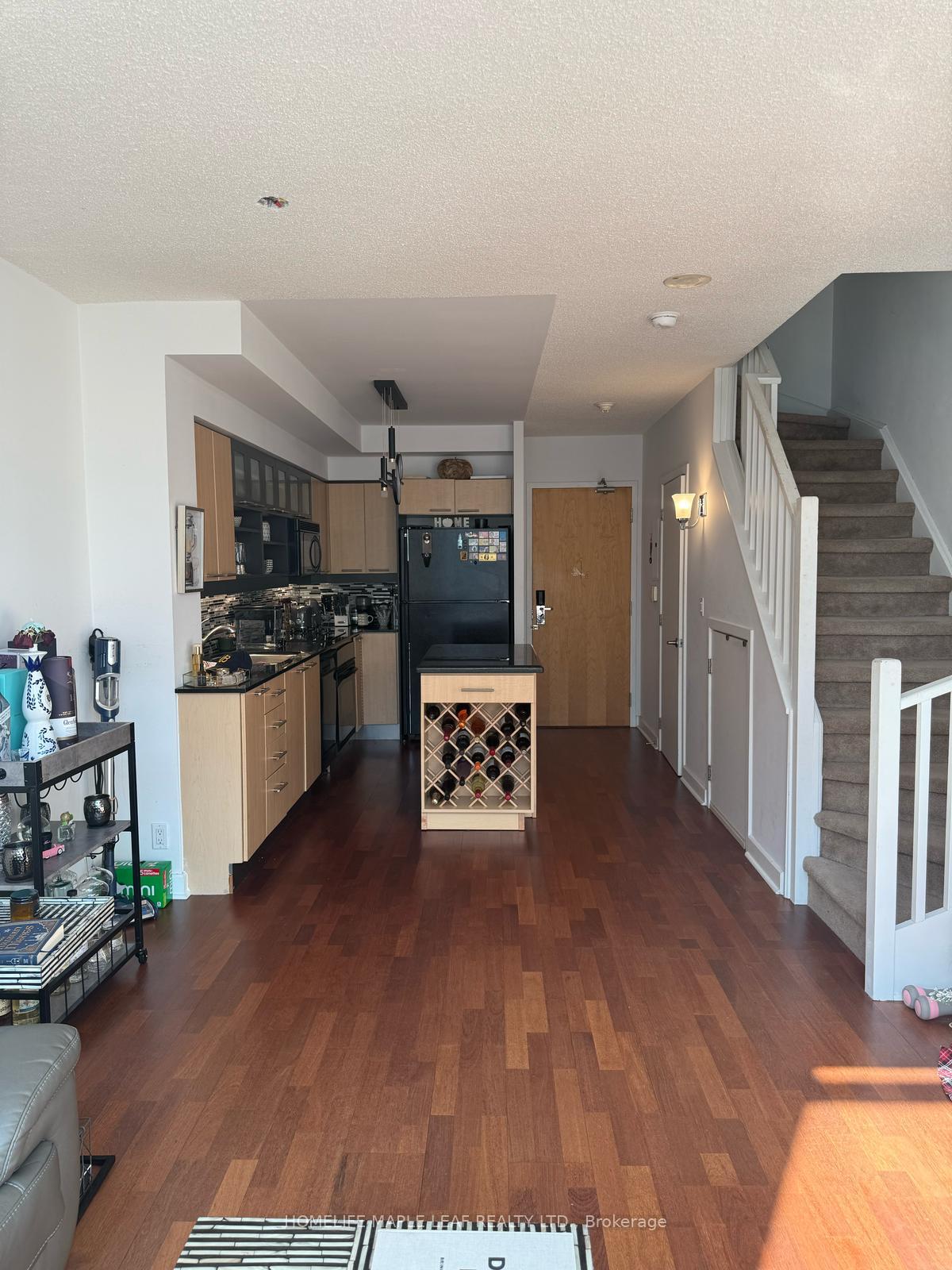 Photo 4 of Unit 921, 36 Blue Jays Way, Toronto, Waterfront Communities — HOMEH