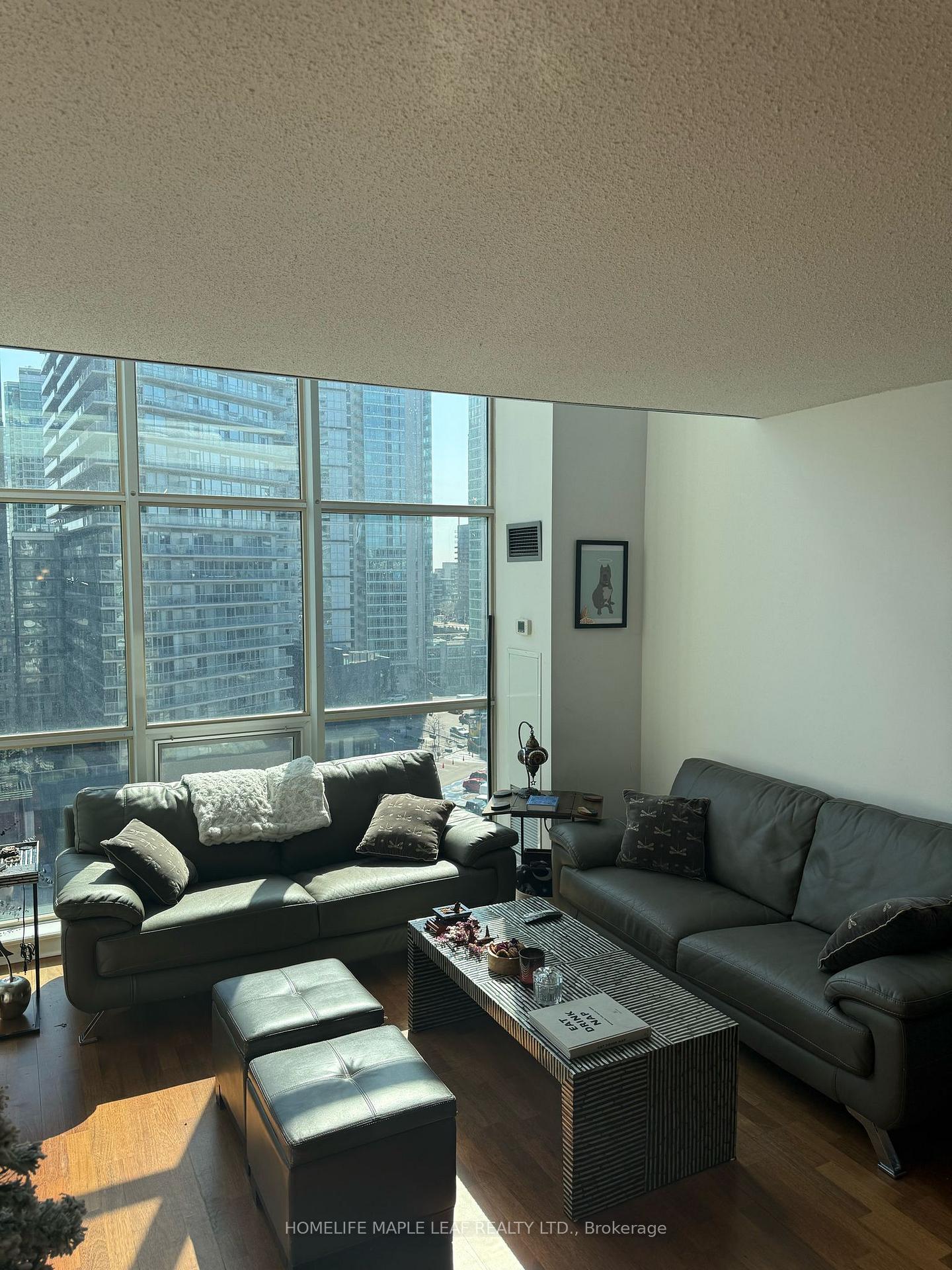 Photo 11 of Unit 921, 36 Blue Jays Way, Toronto, Waterfront Communities — HOMEH