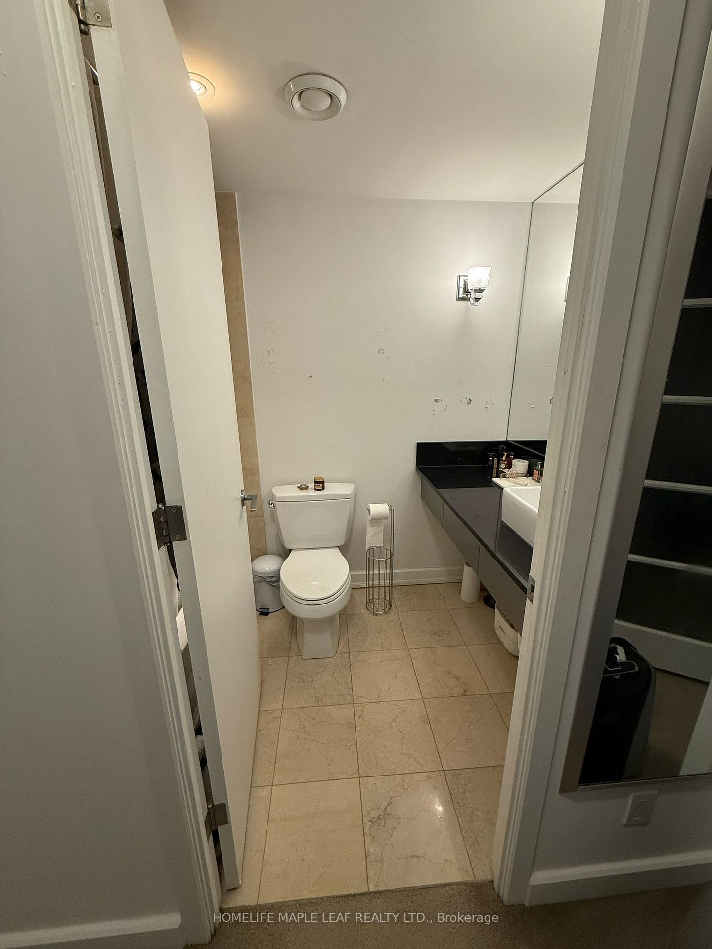 Photo 17 of Unit 921, 36 Blue Jays Way, Toronto, Waterfront Communities — HOMEH