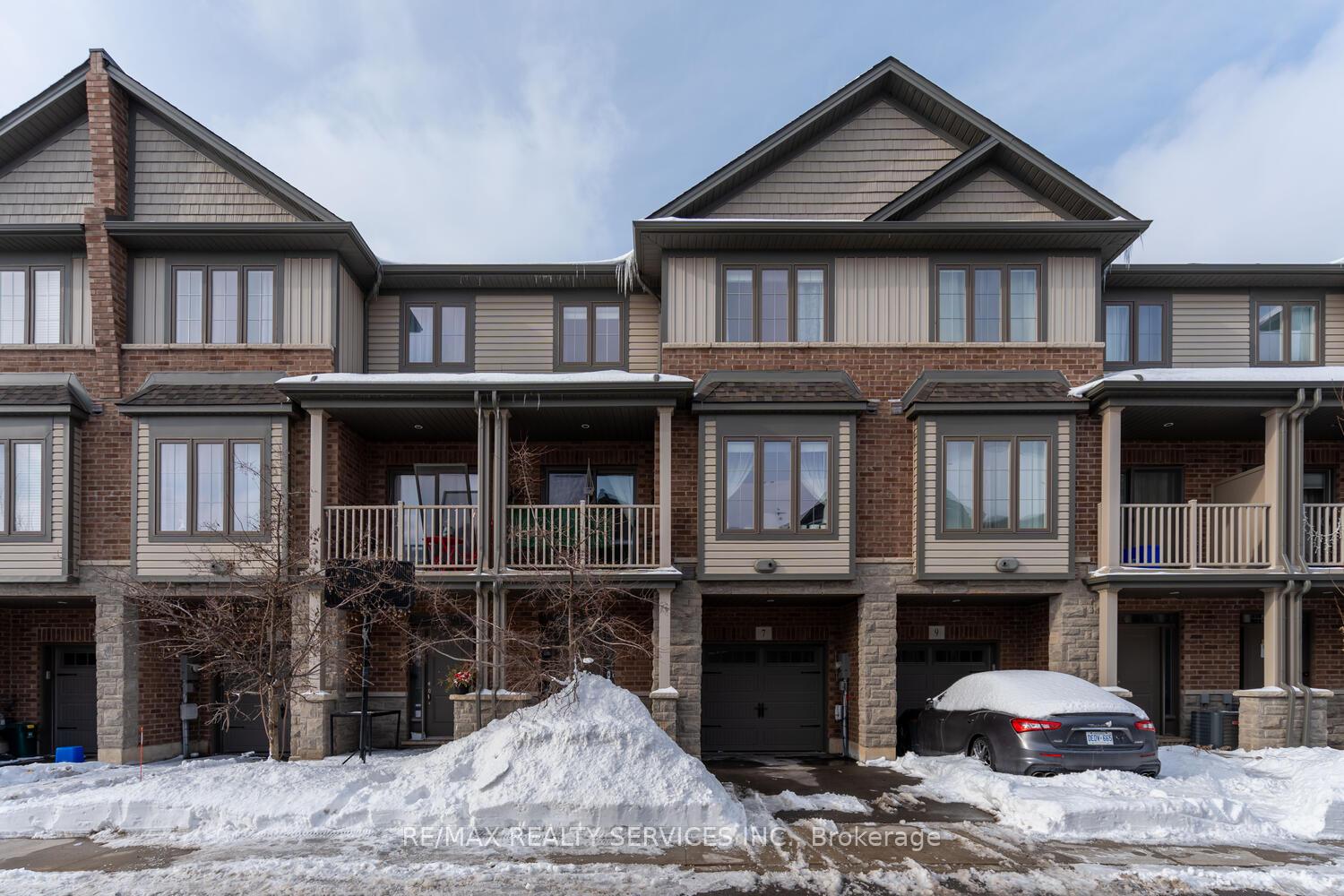 Front of 7 Ridgeside Lane