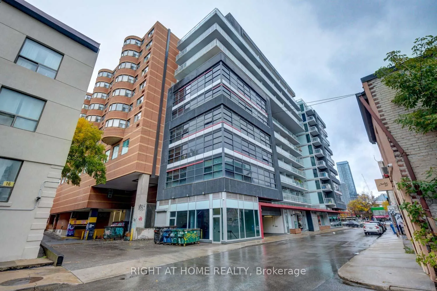 Photo 2 of Unit 701, 10 Willison Square, Toronto, Kensington-Chinatown — HOMEH