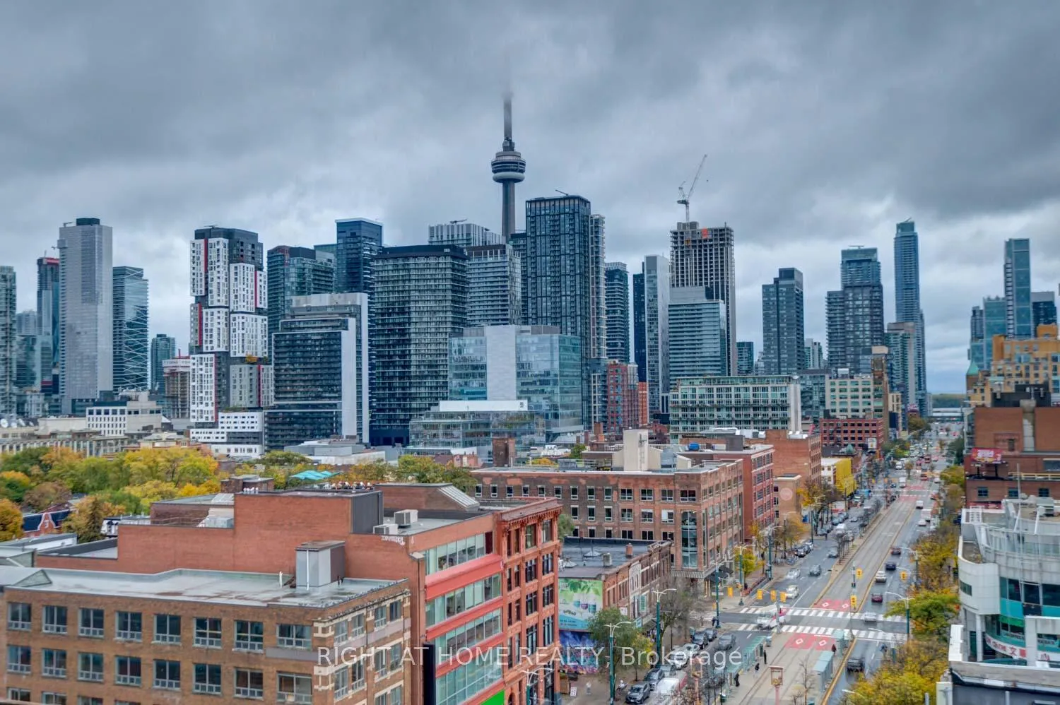 Photo 11 of Unit 701, 10 Willison Square, Toronto, Kensington-Chinatown — HOMEH