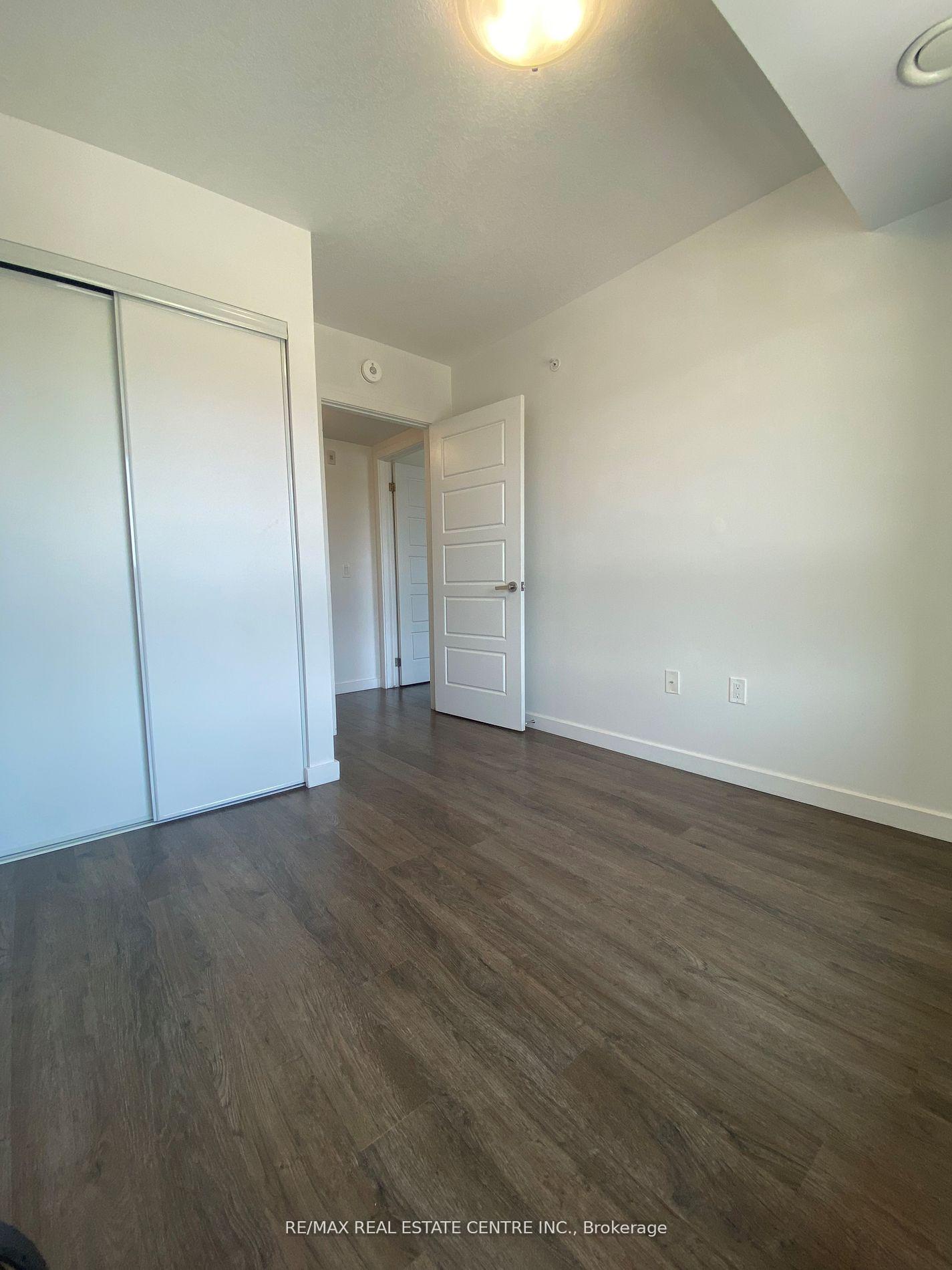 Photo 5 of Unit 409, 25 Kay Crescent, Guelph, Pineridge/Westminster Woods — HOMEH