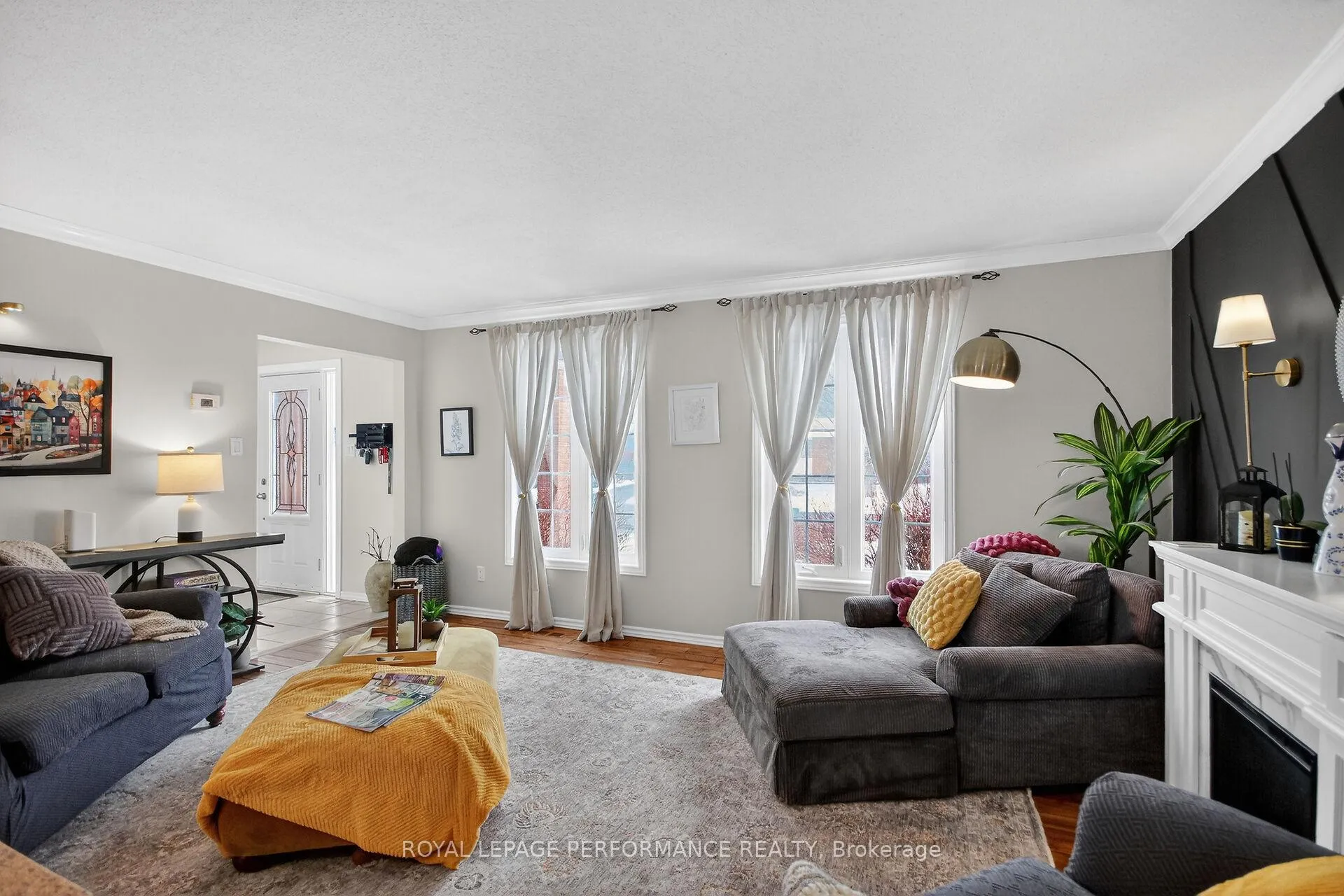 Photo 8 of 107 Dunlop Crescent, Russell, Village of Russell — HOMEH
