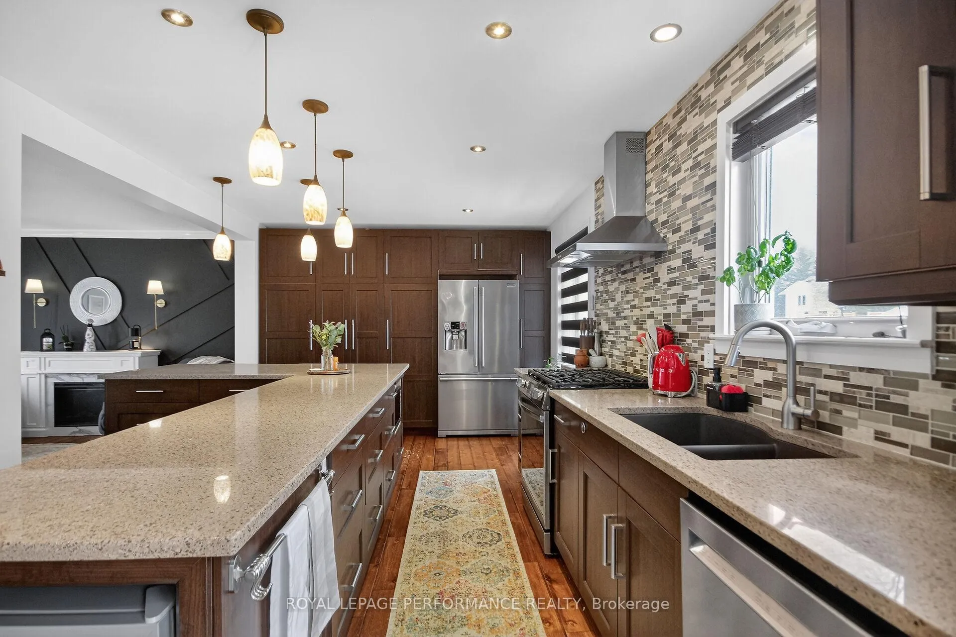 Photo 16 of 107 Dunlop Crescent, Russell, Village of Russell — HOMEH