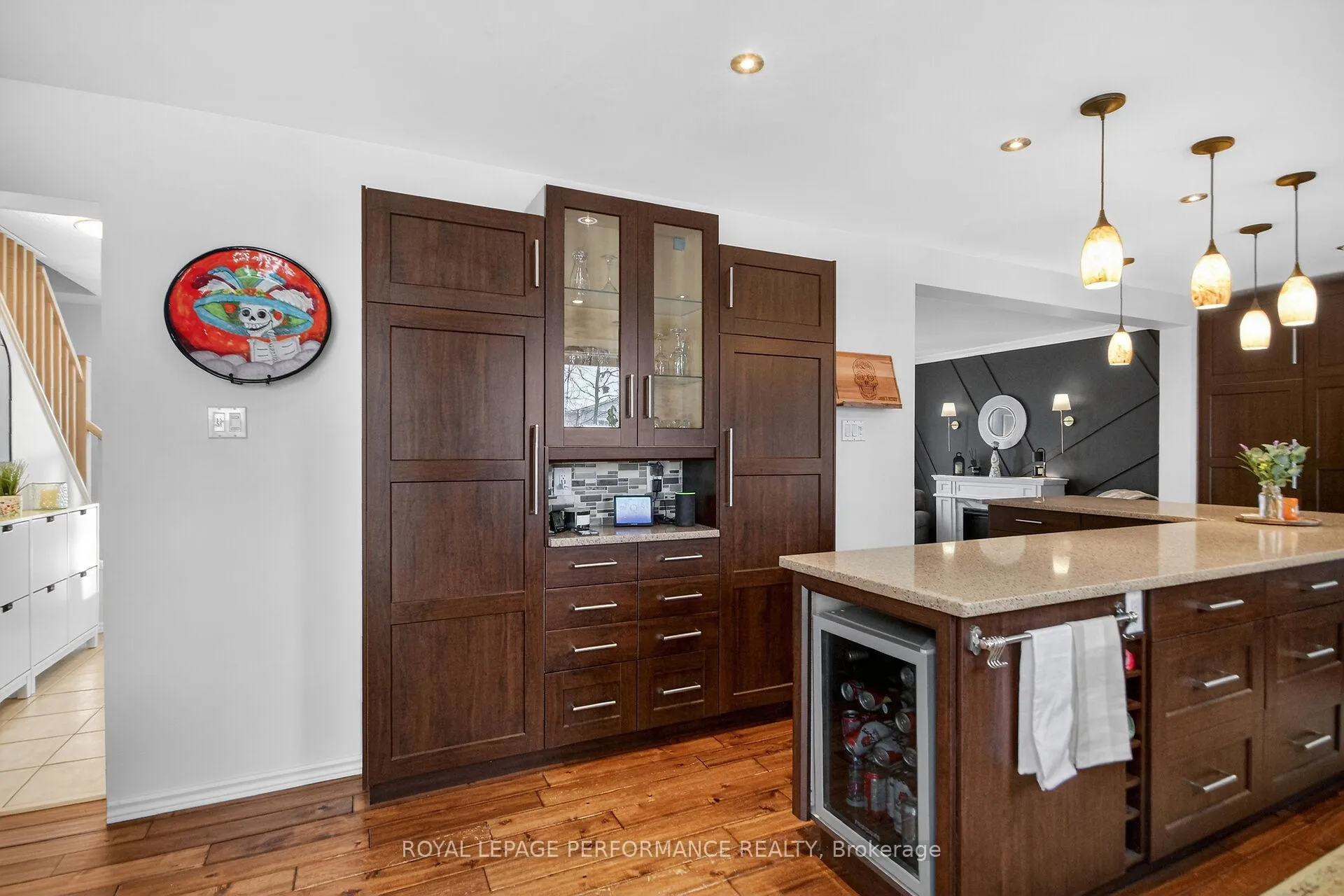 Photo 17 of 107 Dunlop Crescent, Russell, Village of Russell — HOMEH