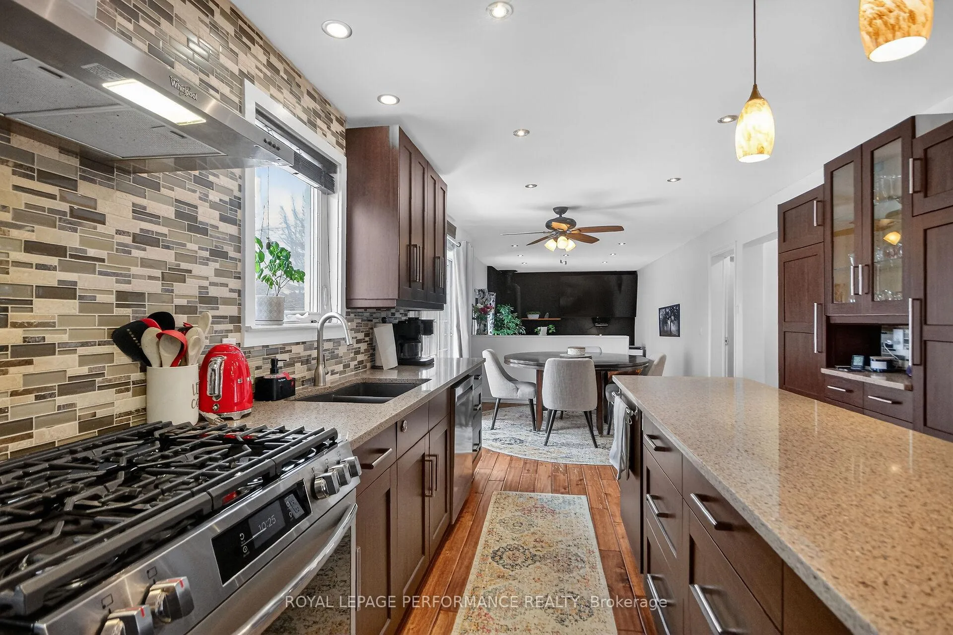Photo 18 of 107 Dunlop Crescent, Russell, Village of Russell — HOMEH