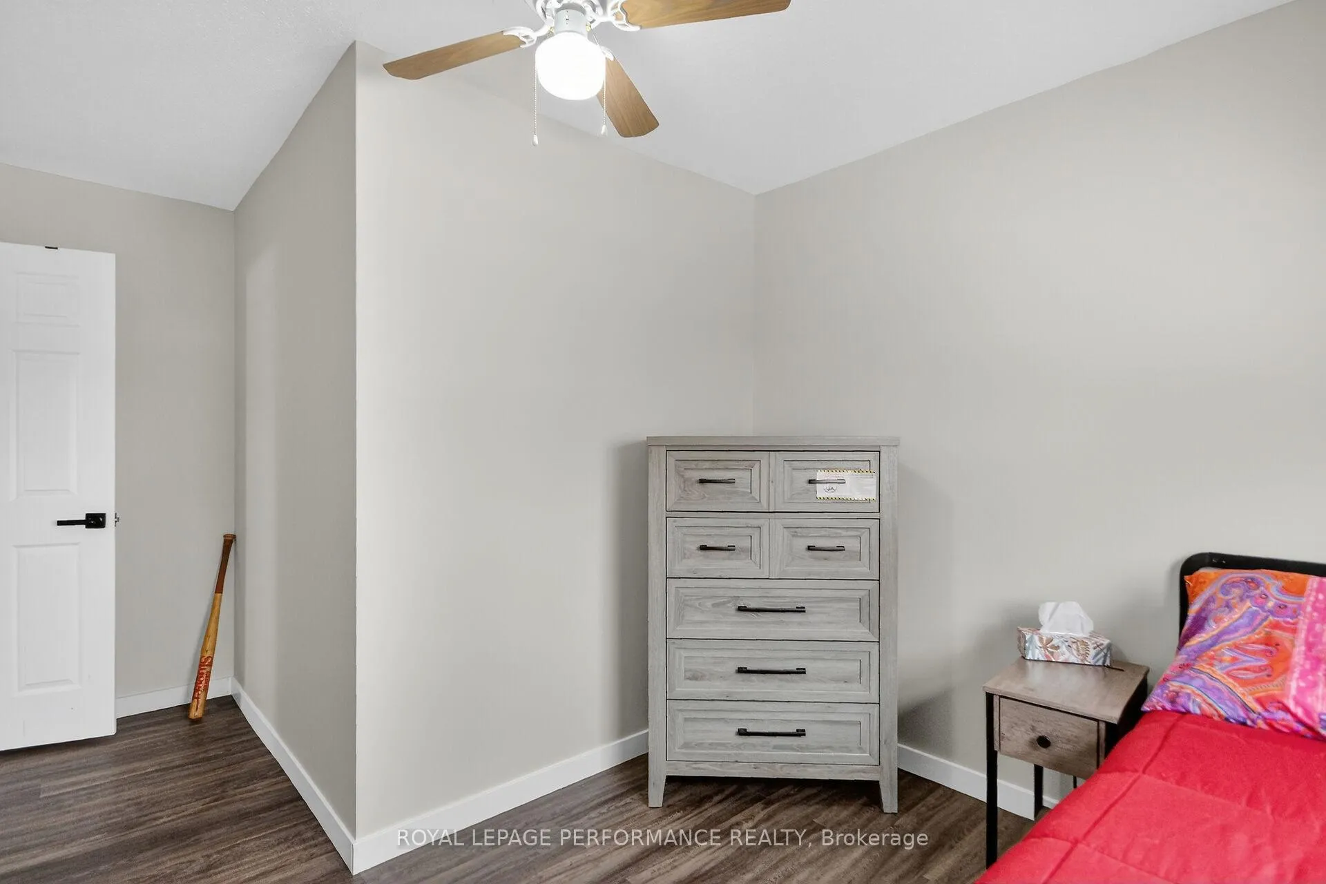 Photo 37 of 107 Dunlop Crescent, Russell, Village of Russell — HOMEH