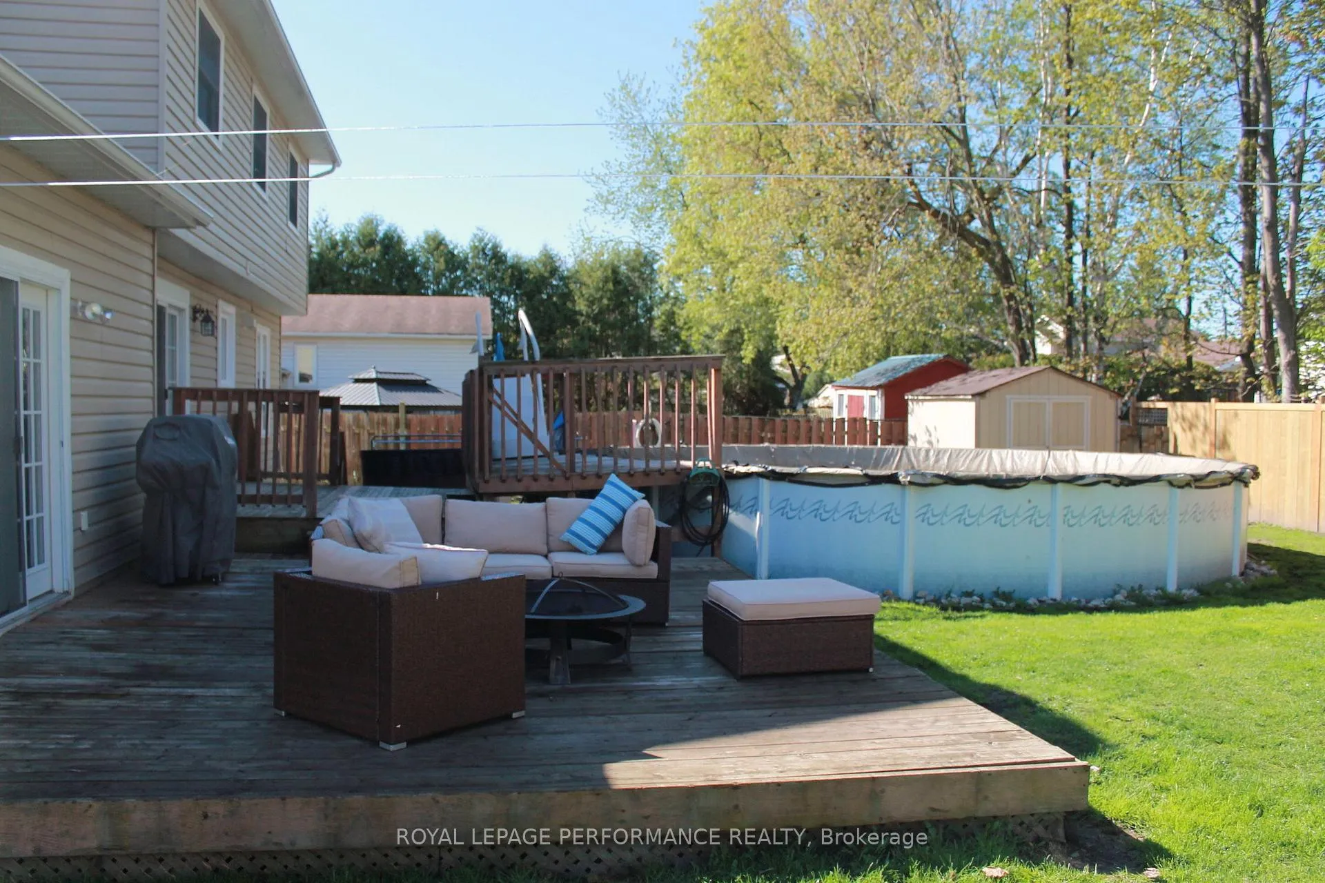 Photo 40 of 107 Dunlop Crescent, Russell, Village of Russell — HOMEH