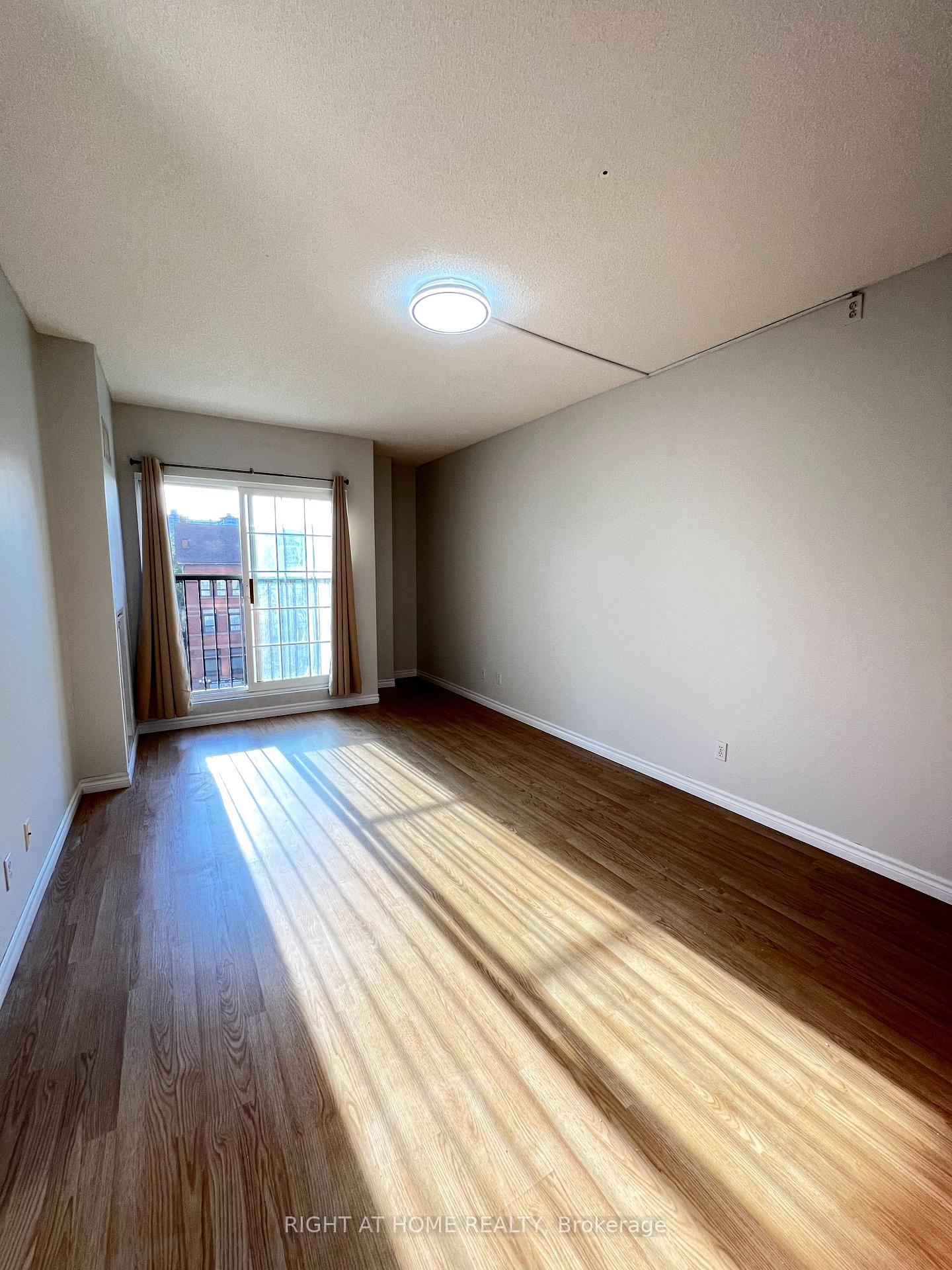 Front of Unit 403, 135 James Street S