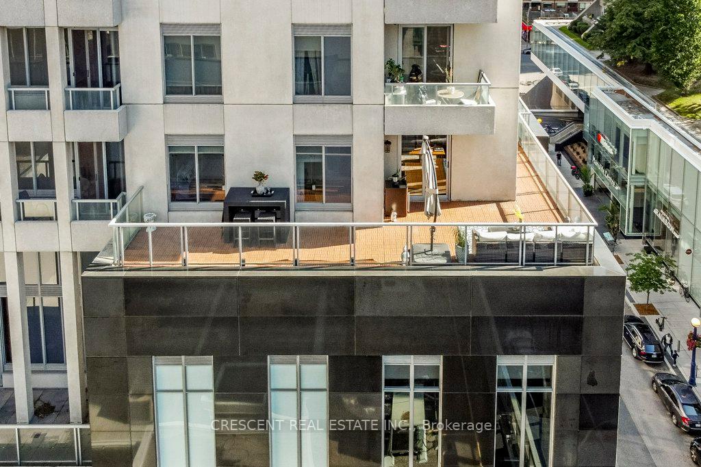 Photo 1 of Unit 701, 35 Balmuto Street, Toronto, Bay Street Corridor — HOMEH