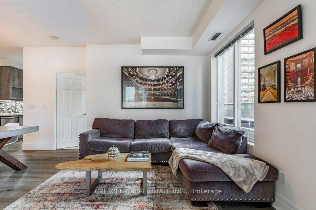 Photo 3 of Unit 701, 35 Balmuto Street, Toronto, Bay Street Corridor — HOMEH