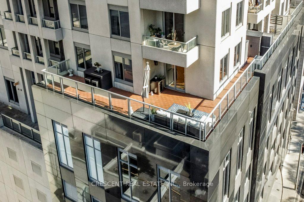Photo 5 of Unit 701, 35 Balmuto Street, Toronto, Bay Street Corridor — HOMEH