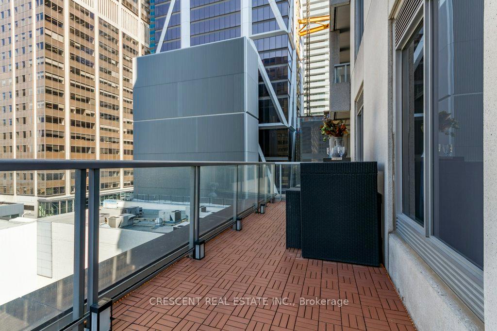 Photo 8 of Unit 701, 35 Balmuto Street, Toronto, Bay Street Corridor — HOMEH