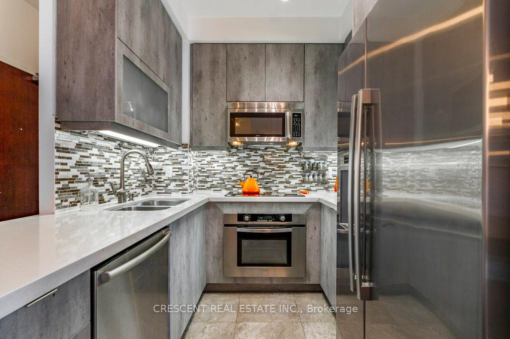 Photo 11 of Unit 701, 35 Balmuto Street, Toronto, Bay Street Corridor — HOMEH
