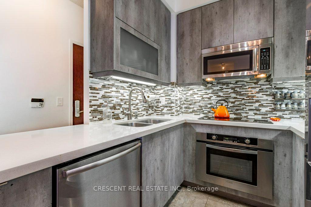 Photo 12 of Unit 701, 35 Balmuto Street, Toronto, Bay Street Corridor — HOMEH