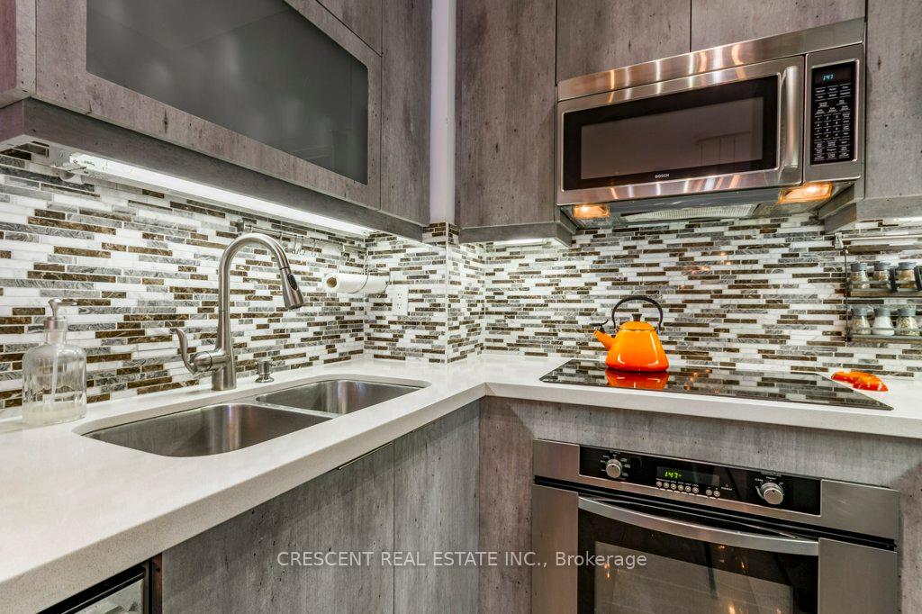 Photo 14 of Unit 701, 35 Balmuto Street, Toronto, Bay Street Corridor — HOMEH
