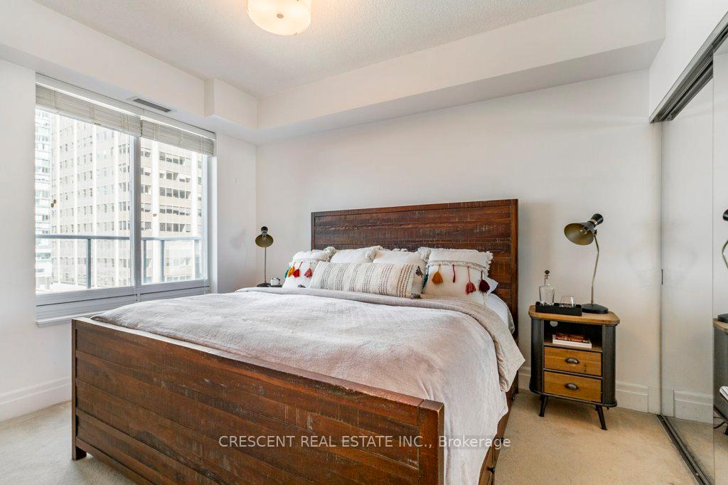 Photo 18 of Unit 701, 35 Balmuto Street, Toronto, Bay Street Corridor — HOMEH