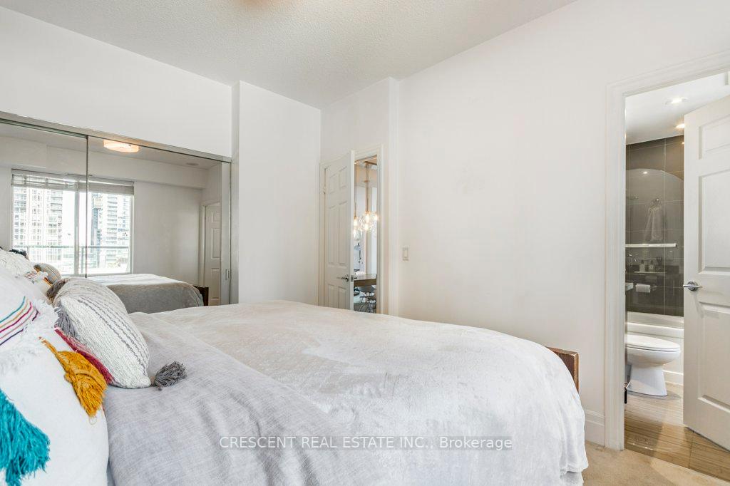 Photo 20 of Unit 701, 35 Balmuto Street, Toronto, Bay Street Corridor — HOMEH