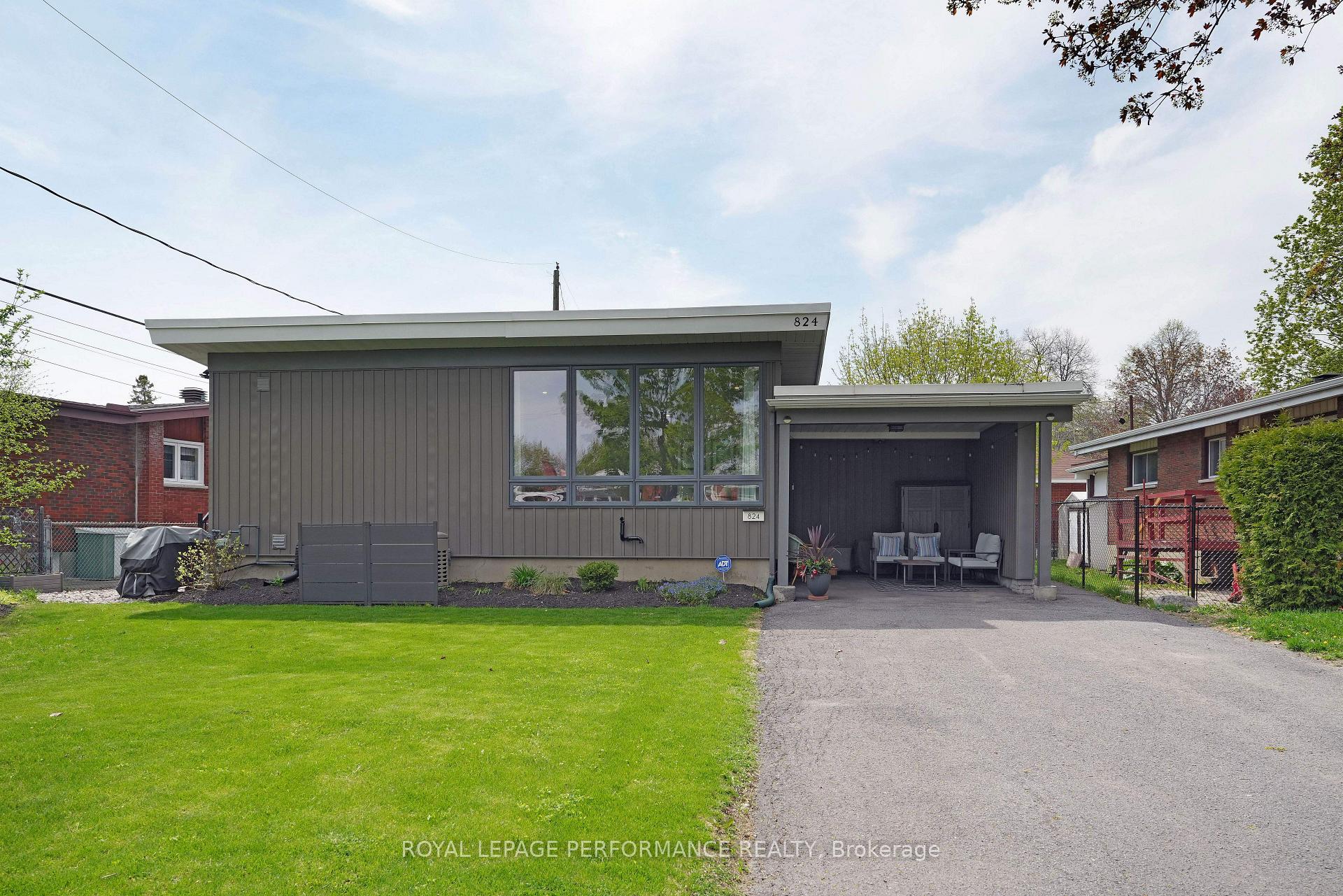 Photo 3 of 824 Adams Avenue, Ottawa, Elmvale Acres — HOMEH