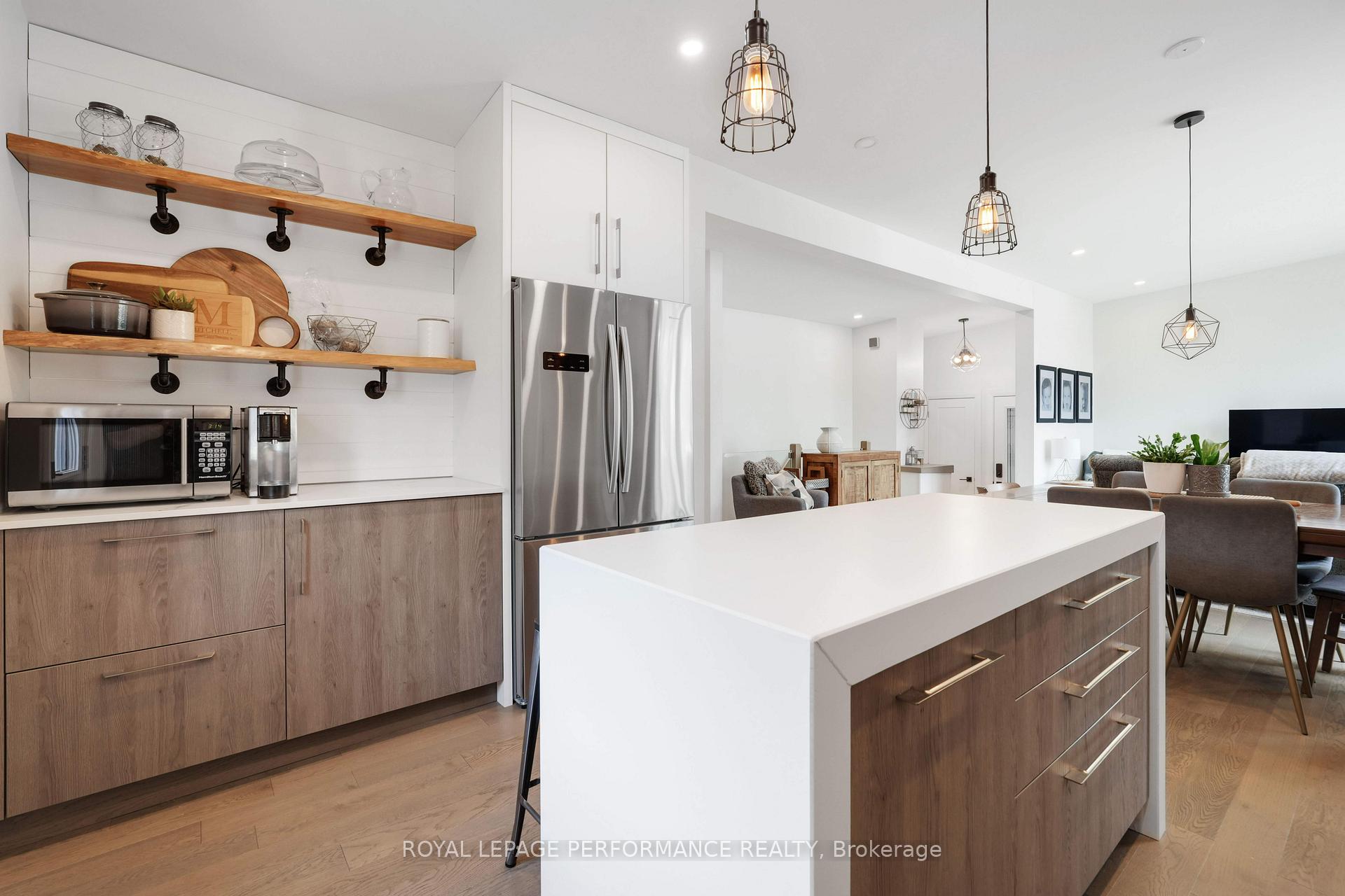 Photo 12 of 824 Adams Avenue, Ottawa, Elmvale Acres — HOMEH