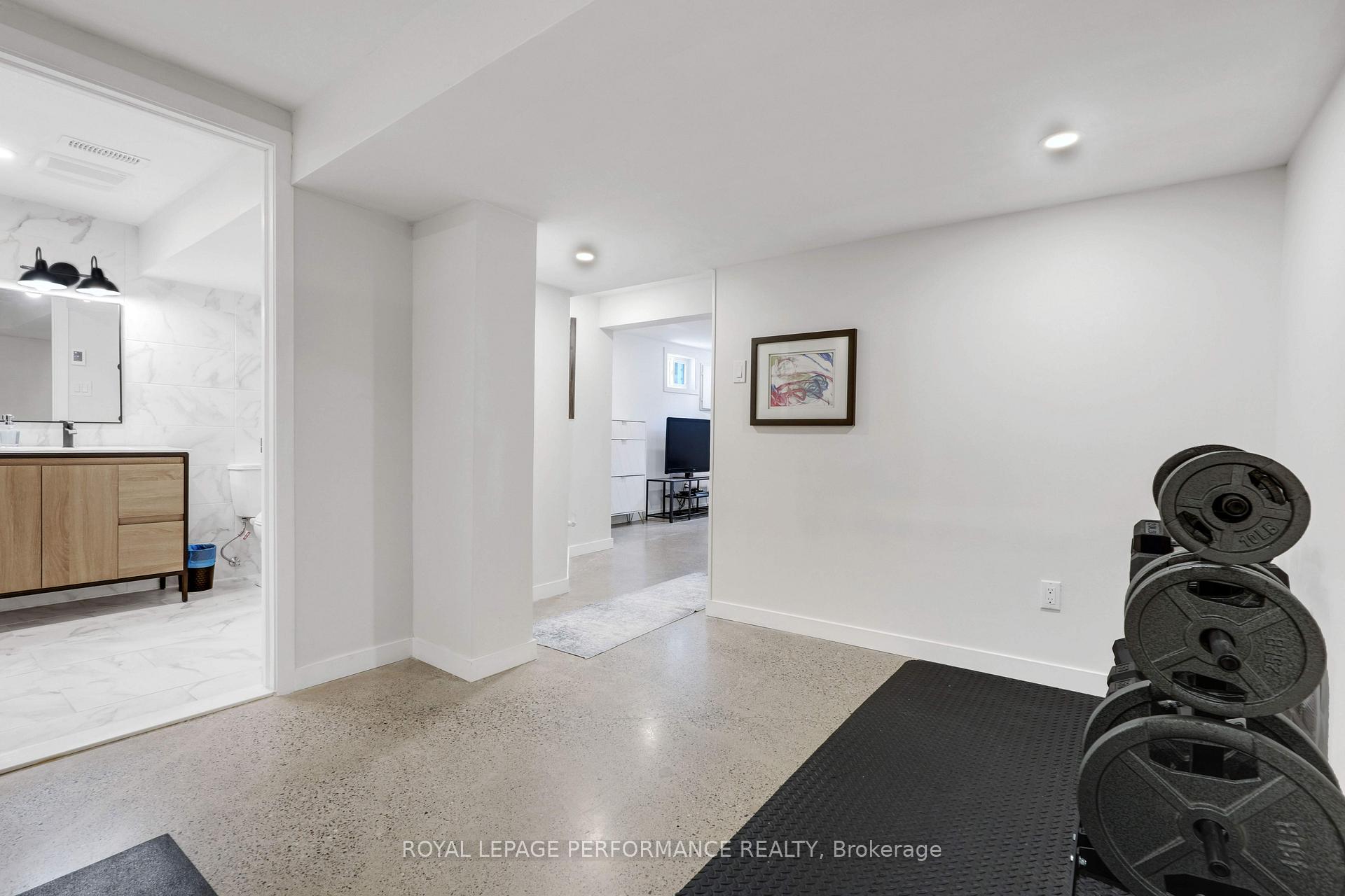 Photo 30 of 824 Adams Avenue, Ottawa, Elmvale Acres — HOMEH