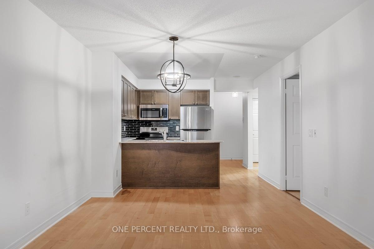 Photo 8 of Unit 1110, 763 Bay Street, Toronto, Bay Street Corridor — HOMEH