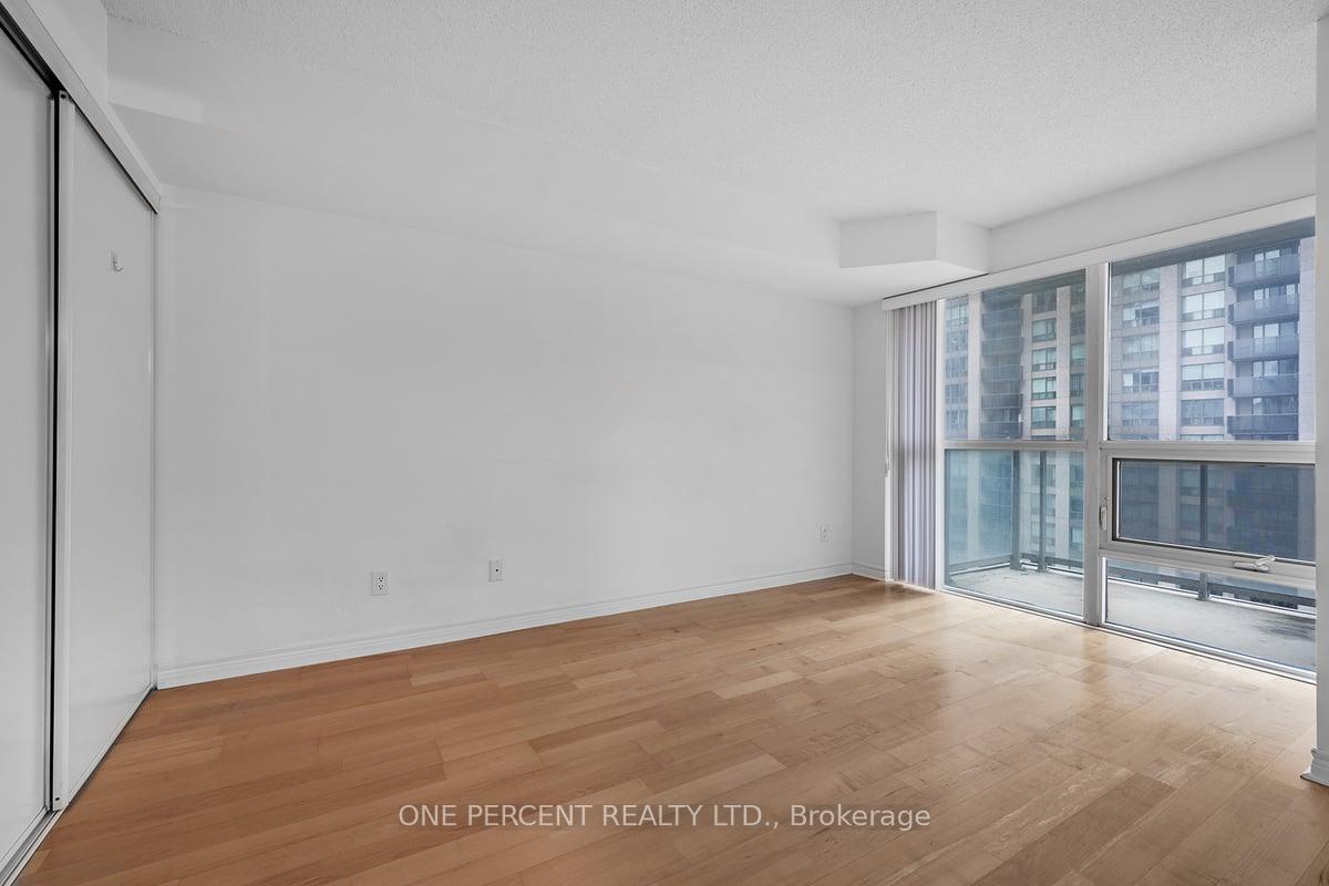 Photo 12 of Unit 1110, 763 Bay Street, Toronto, Bay Street Corridor — HOMEH