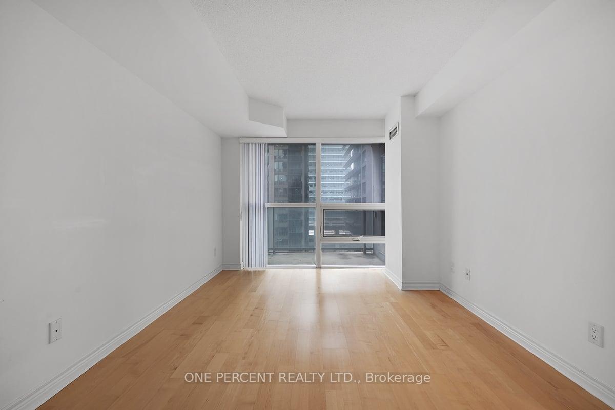 Photo 13 of Unit 1110, 763 Bay Street, Toronto, Bay Street Corridor — HOMEH